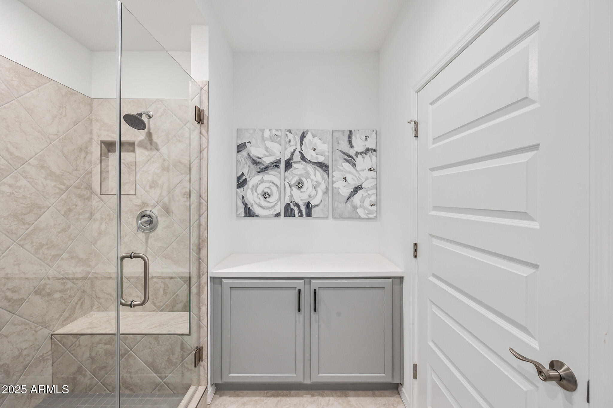 1304 W Desert Hills Drive