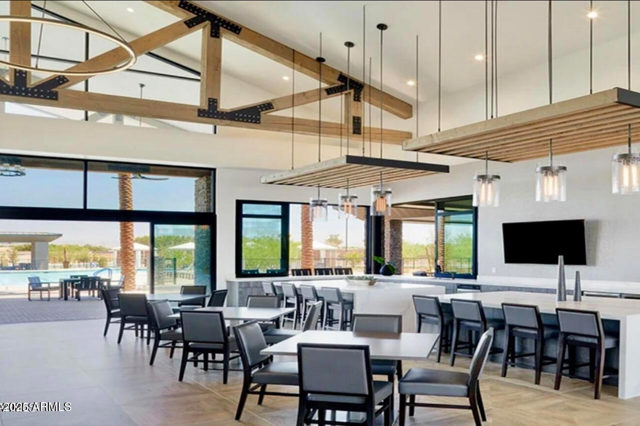 1304 W Desert Hills Drive