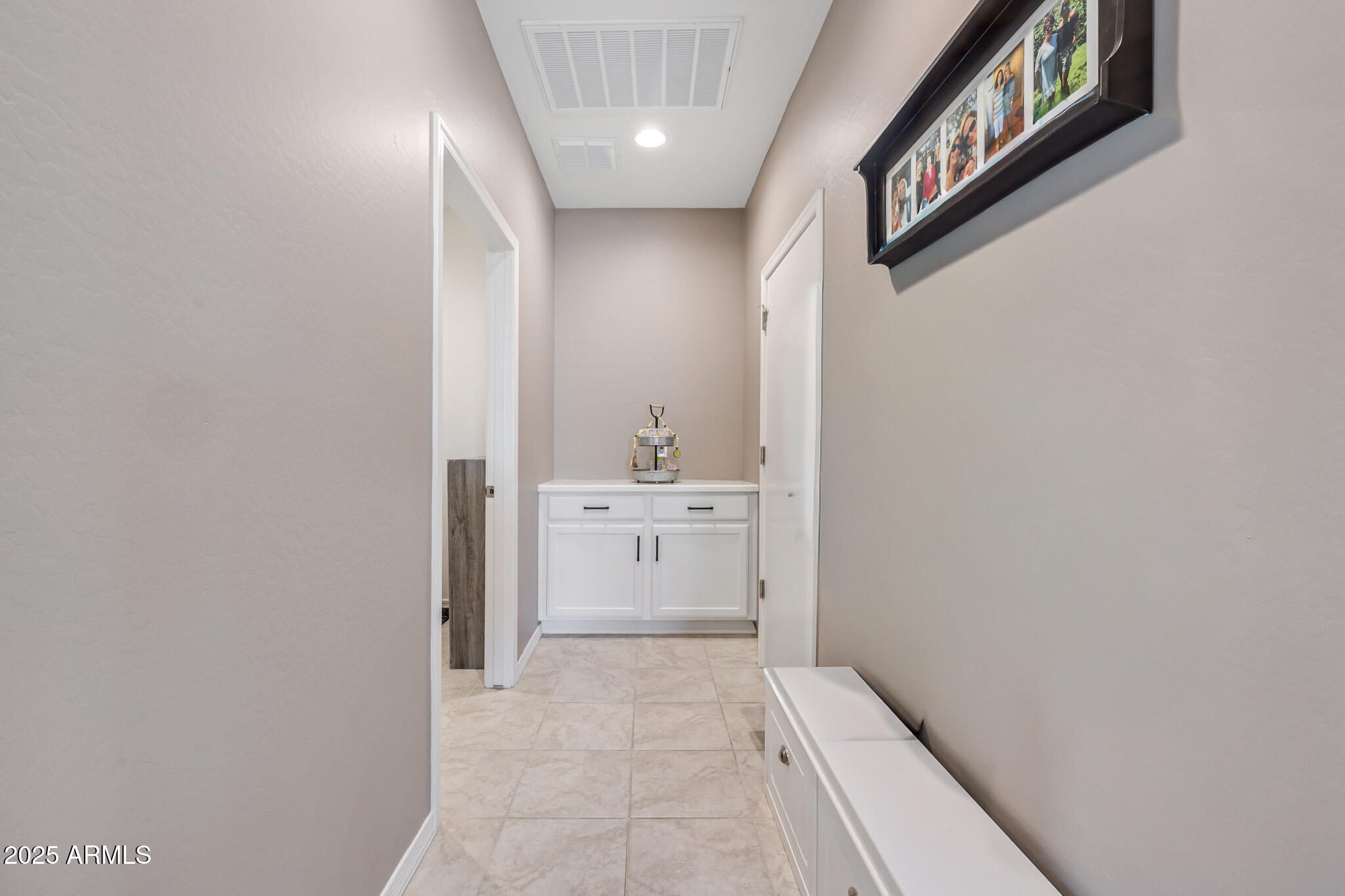 1304 W Desert Hills Drive