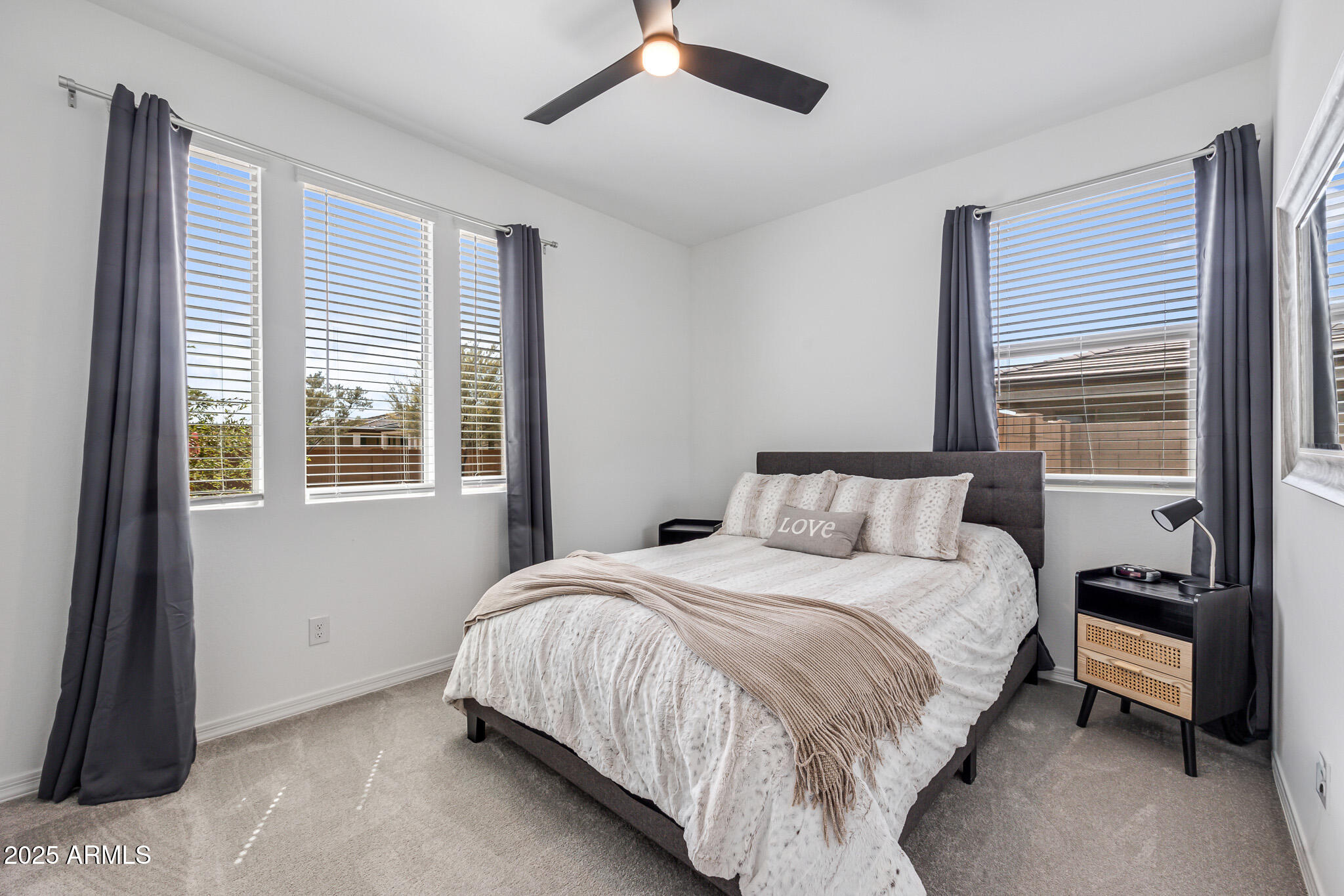 1304 W Desert Hills Drive