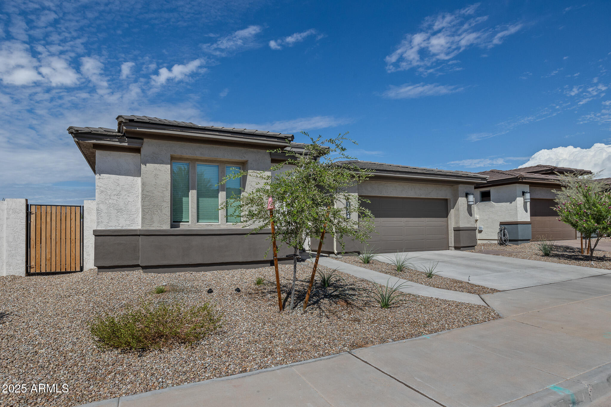 1304 W Desert Hills Drive