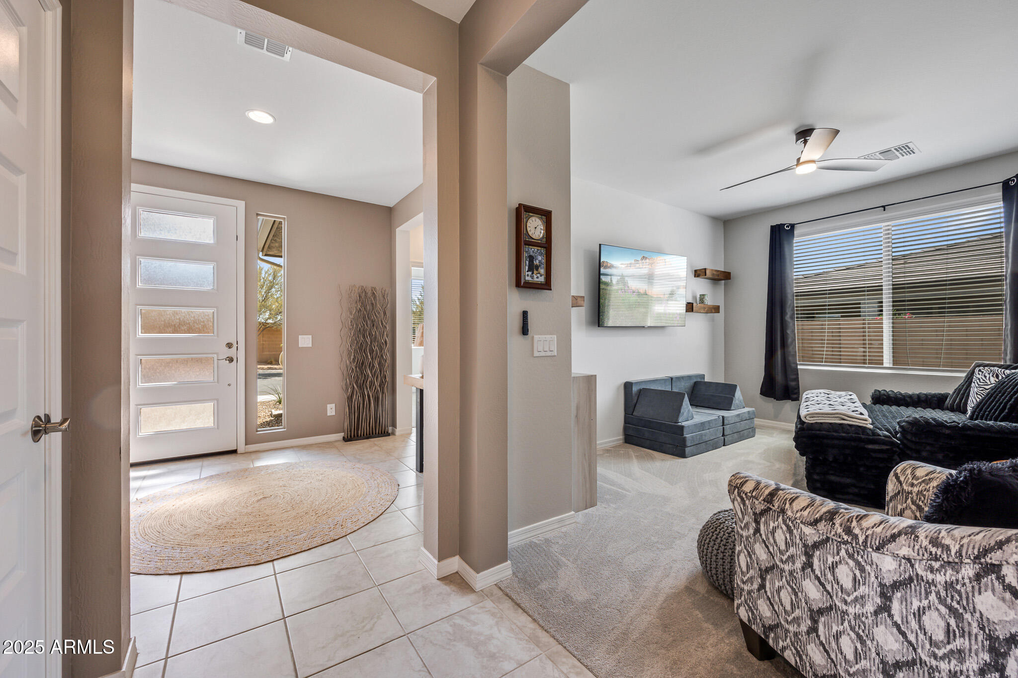 1304 W Desert Hills Drive