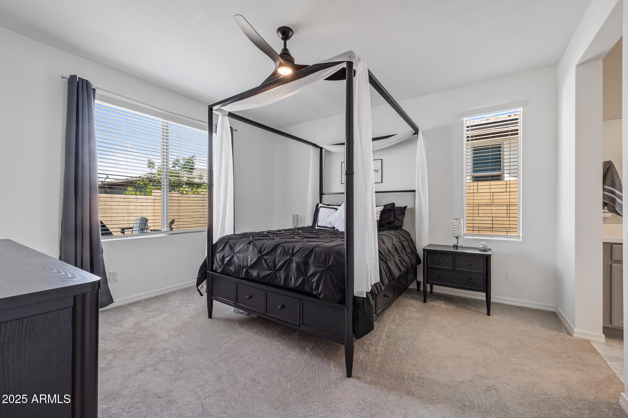 1304 W Desert Hills Drive