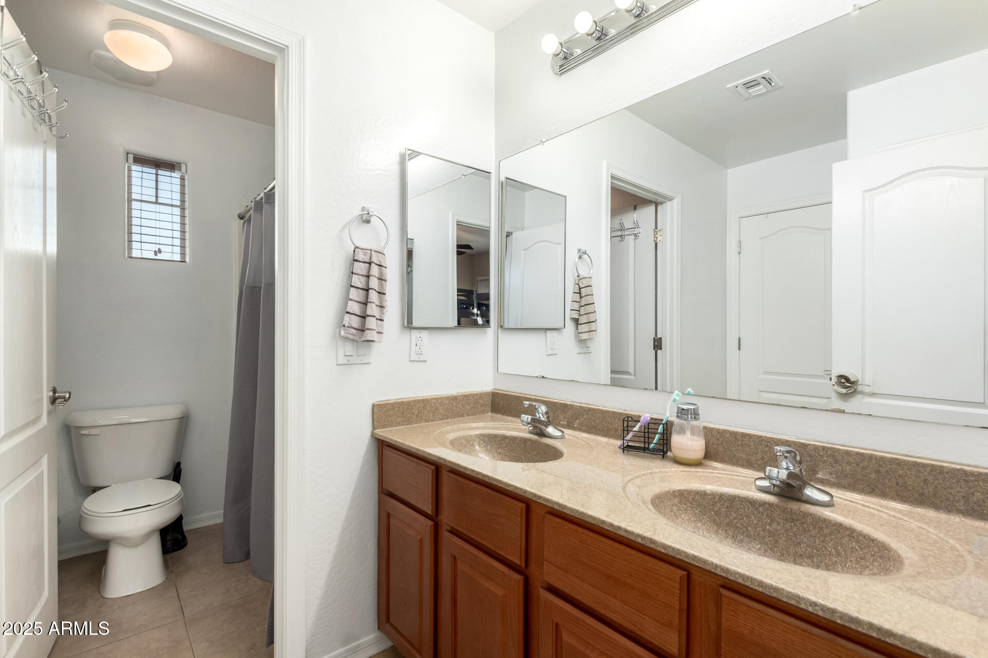 24844 W HUNTINGTON Drive