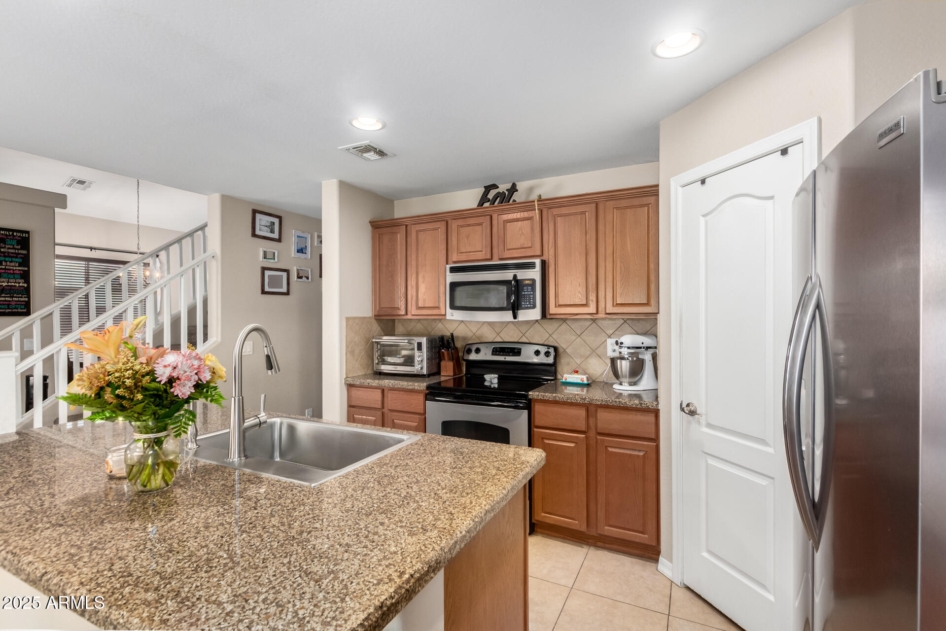 24844 W HUNTINGTON Drive