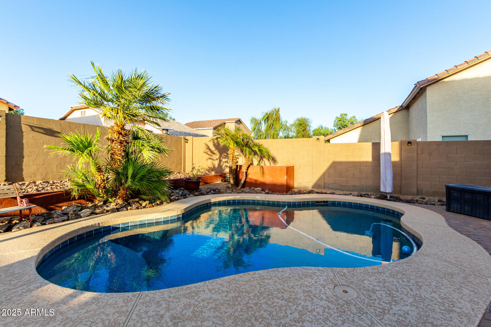 24844 W HUNTINGTON Drive