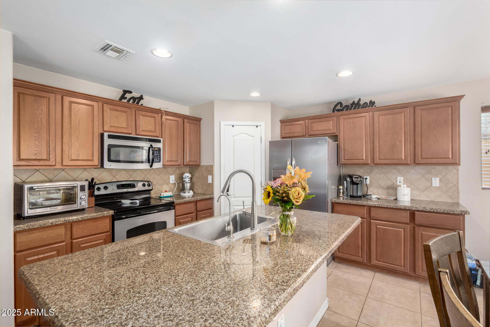 24844 W HUNTINGTON Drive