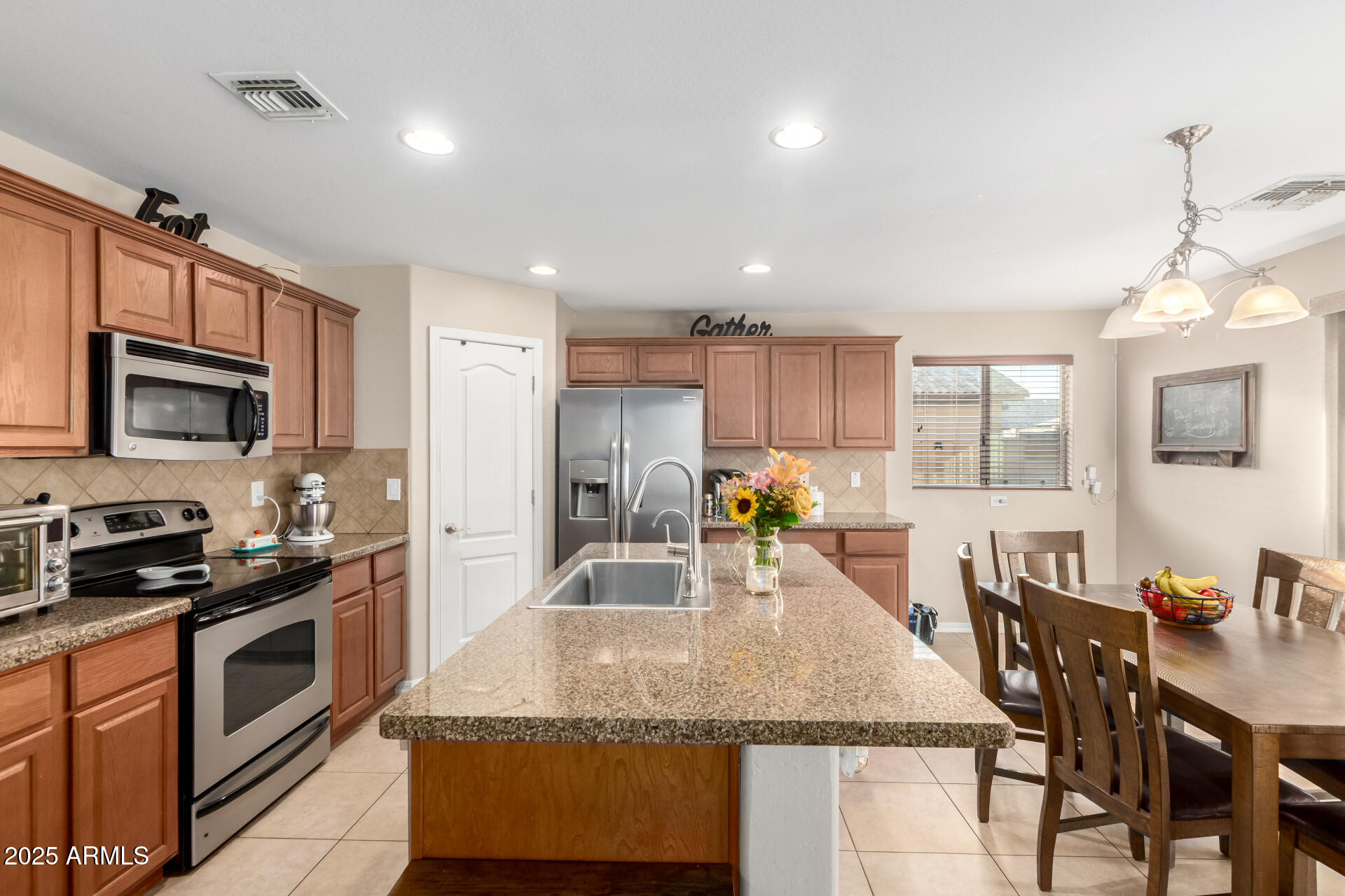 24844 W HUNTINGTON Drive