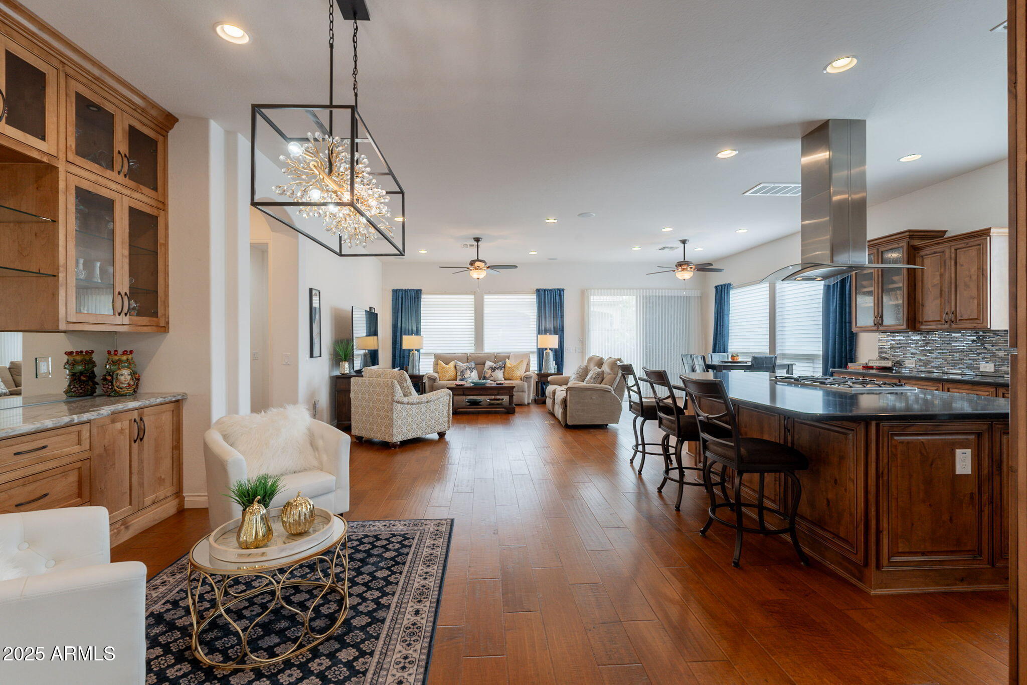 1275 E VERDE Boulevard