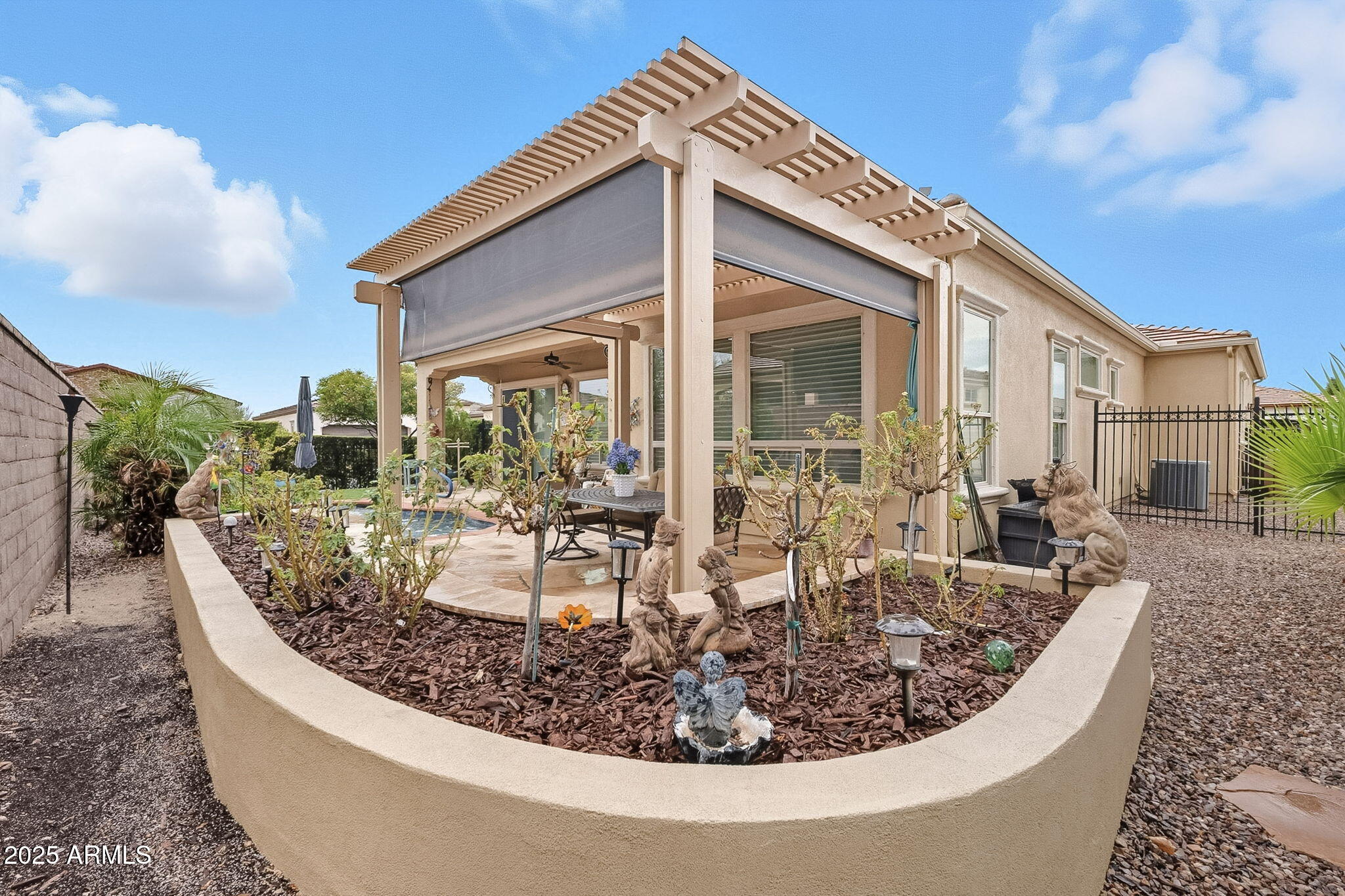 1275 E VERDE Boulevard