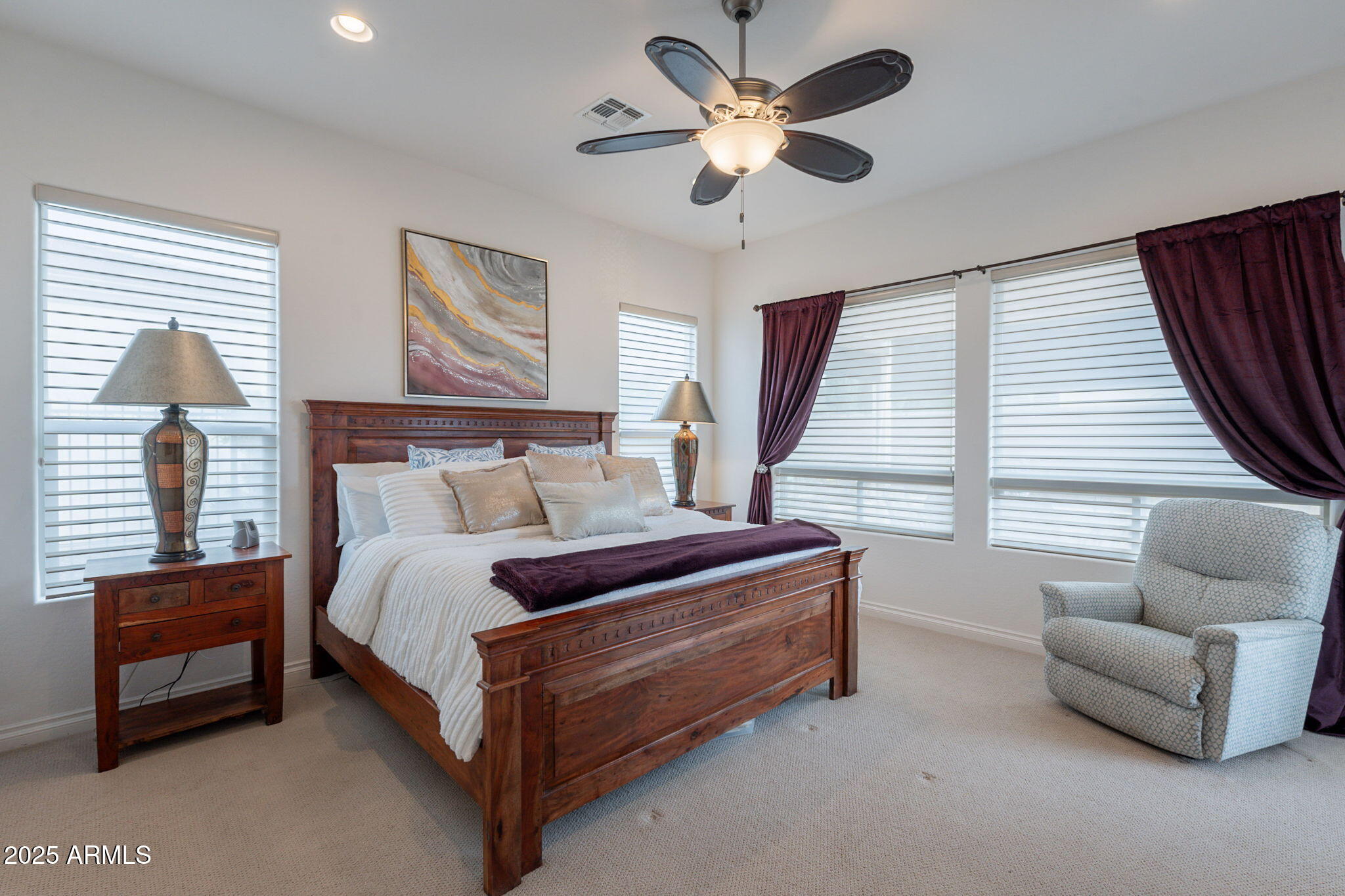 1275 E VERDE Boulevard