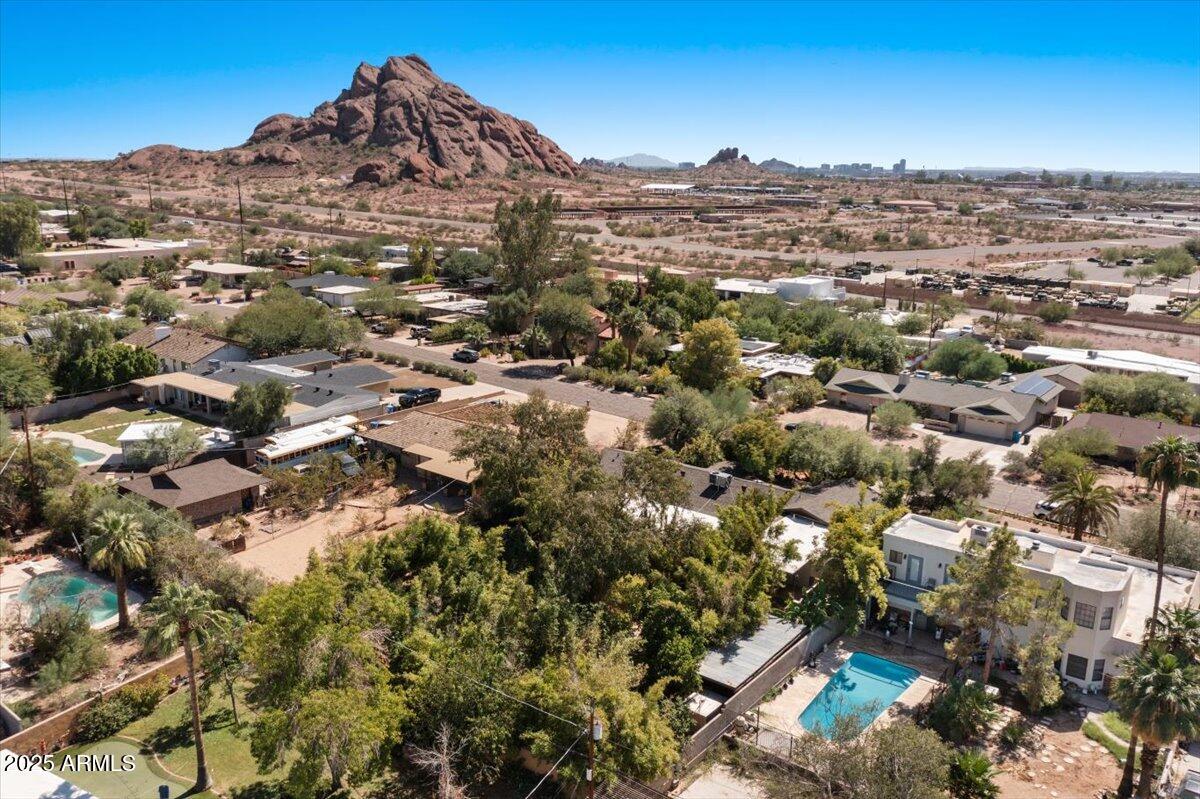 5410 E VERNON Avenue