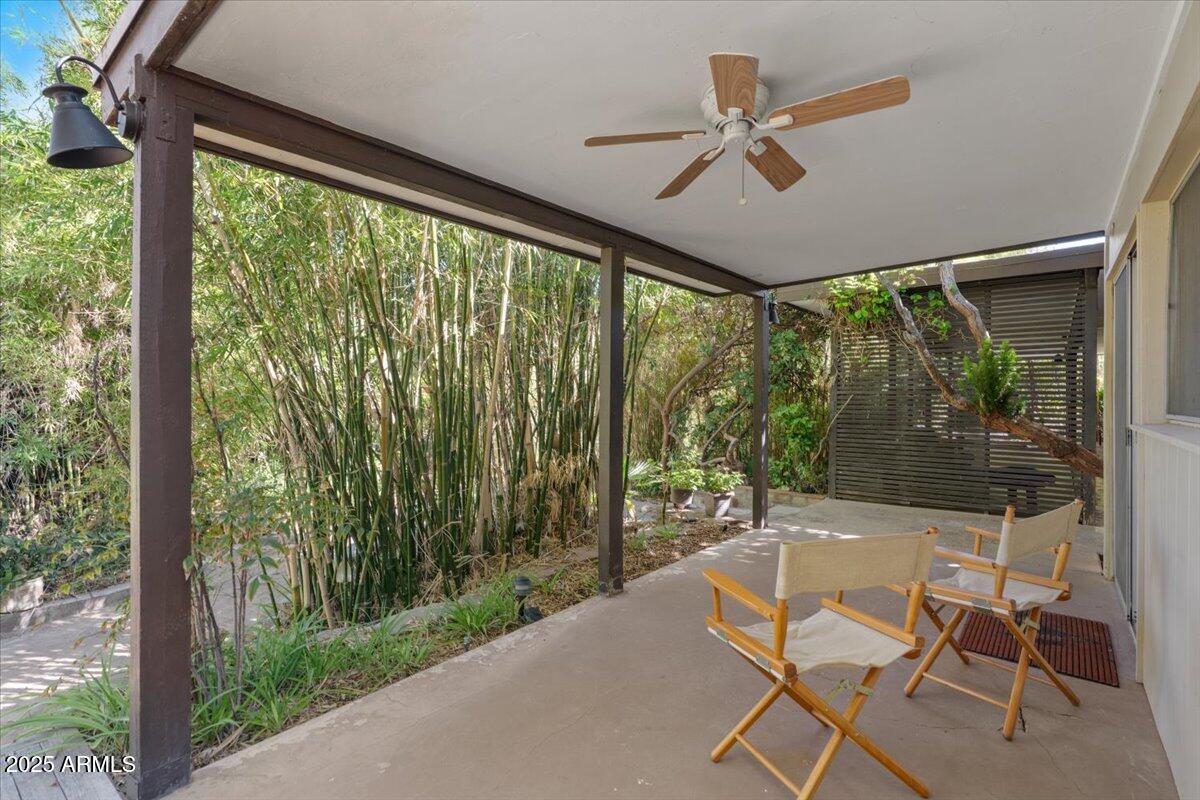 5410 E VERNON Avenue