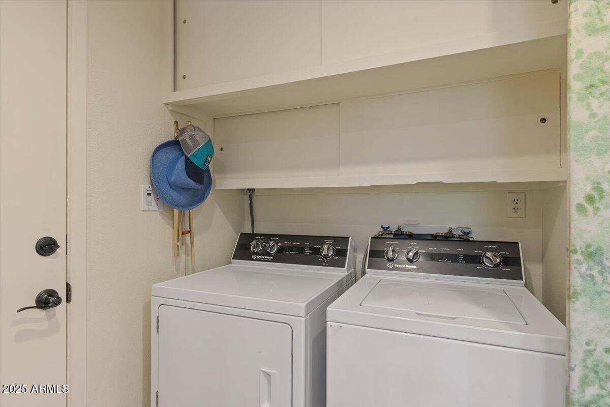 5410 E VERNON Avenue