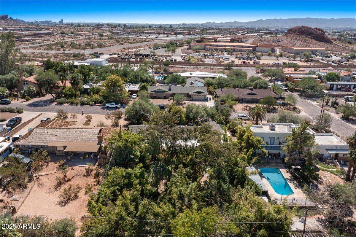 5410 E VERNON Avenue