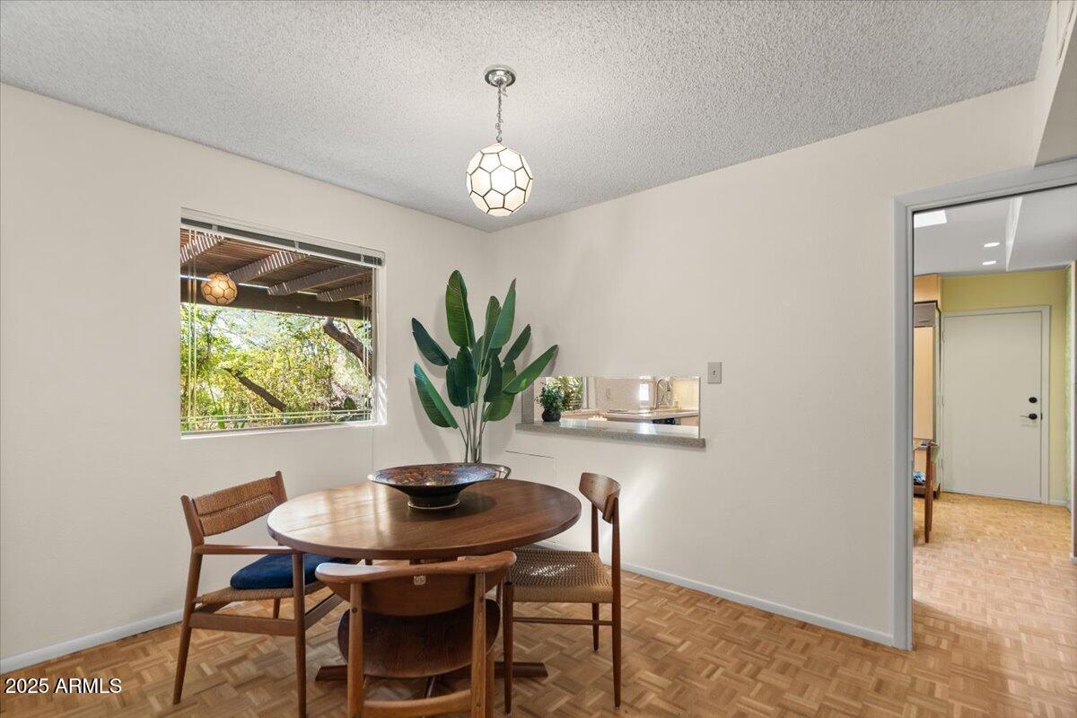 5410 E VERNON Avenue