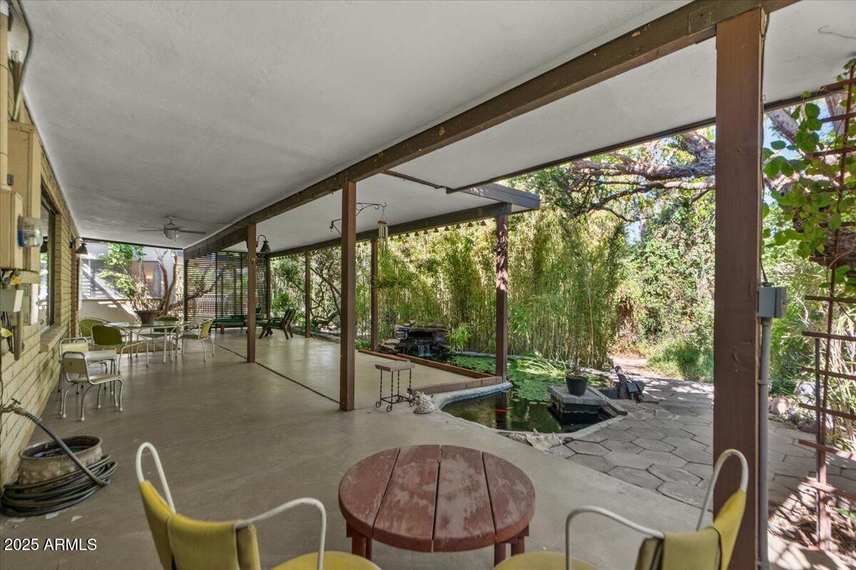 5410 E VERNON Avenue