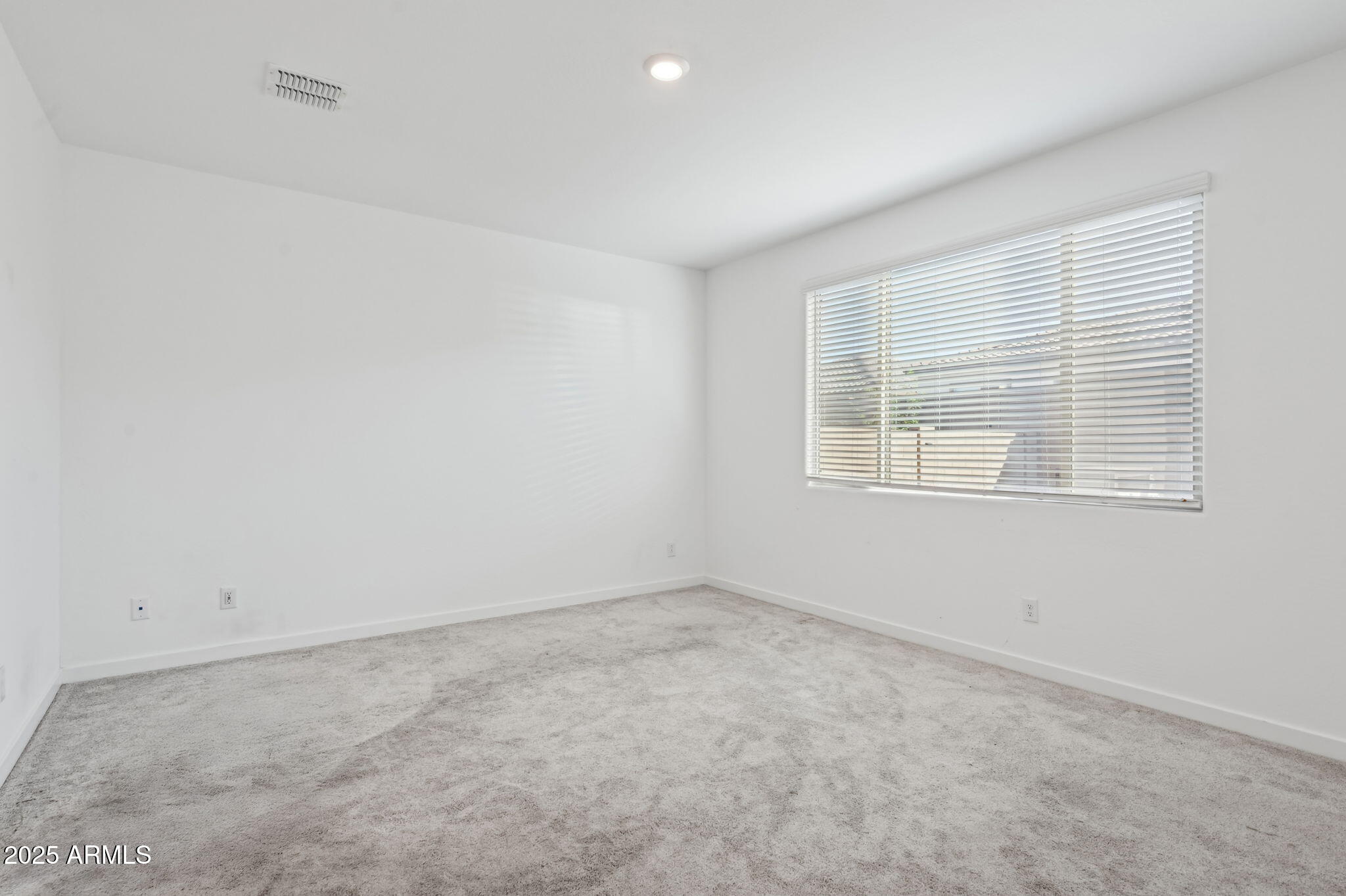 2527 W Hidalgo Avenue