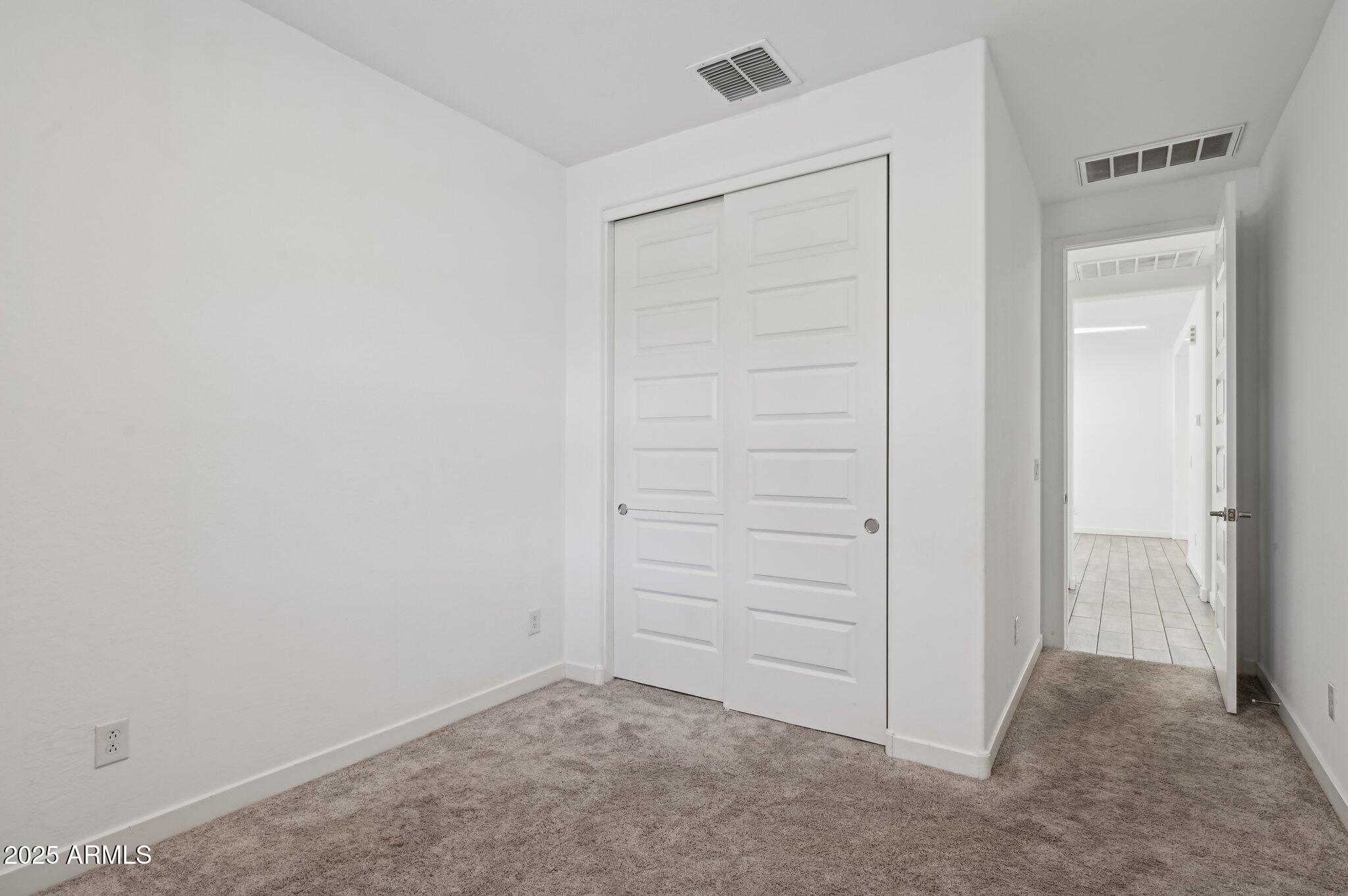 2527 W Hidalgo Avenue