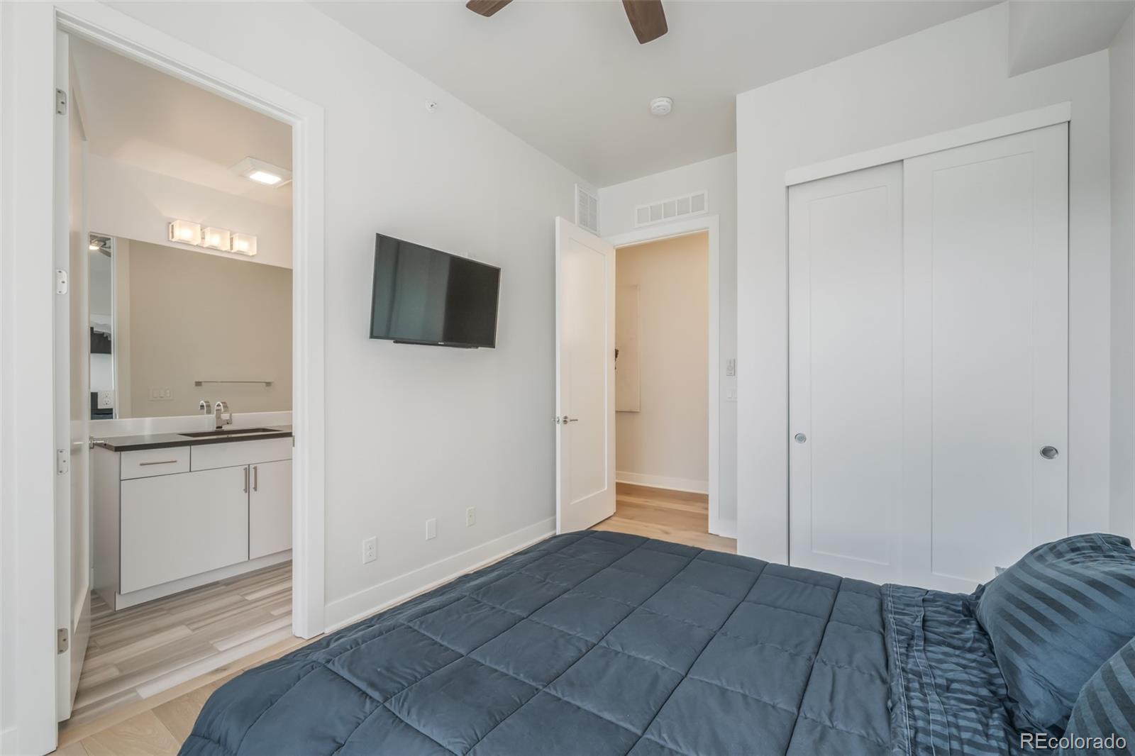 1737 Central Street Unit: 501