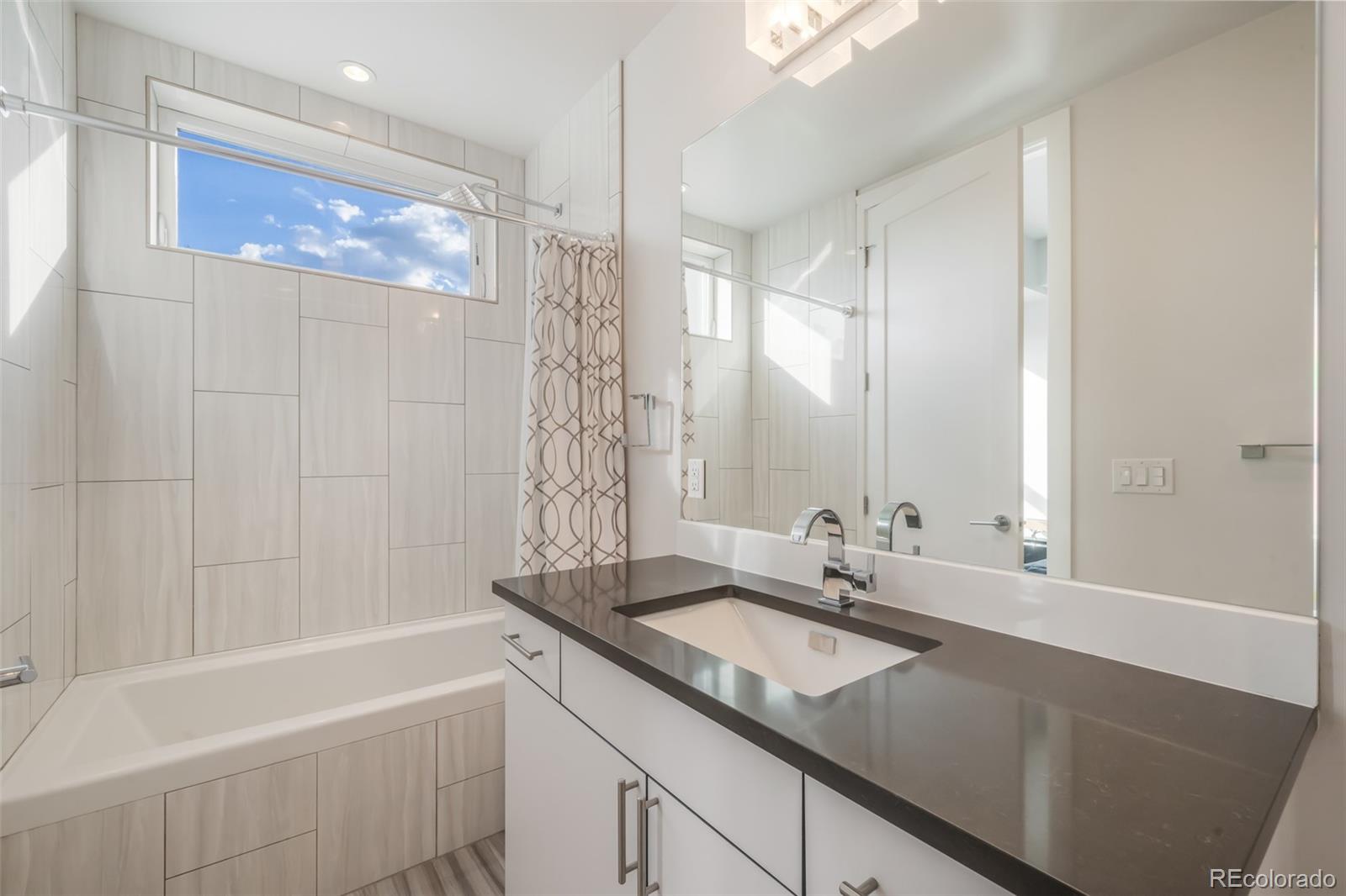 1737 Central Street Unit: 501