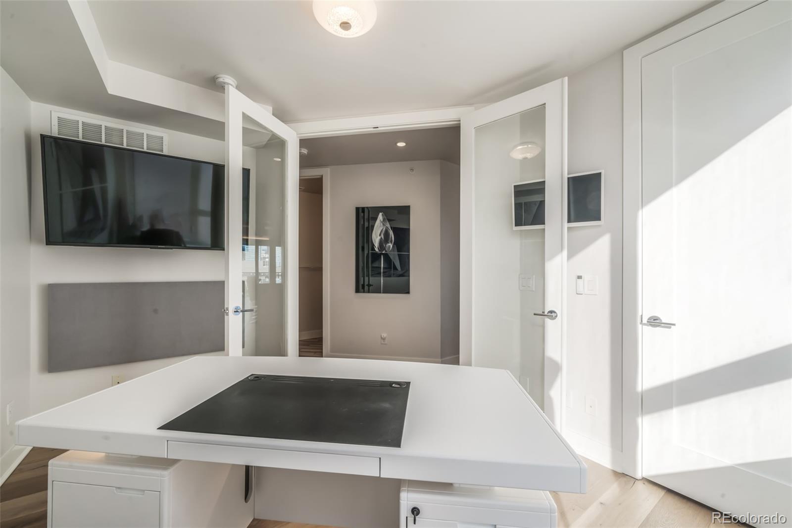 1737 Central Street Unit: 501