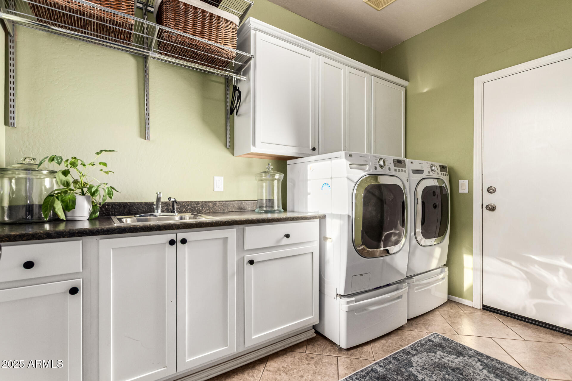 2756 E VIRGINIA Street