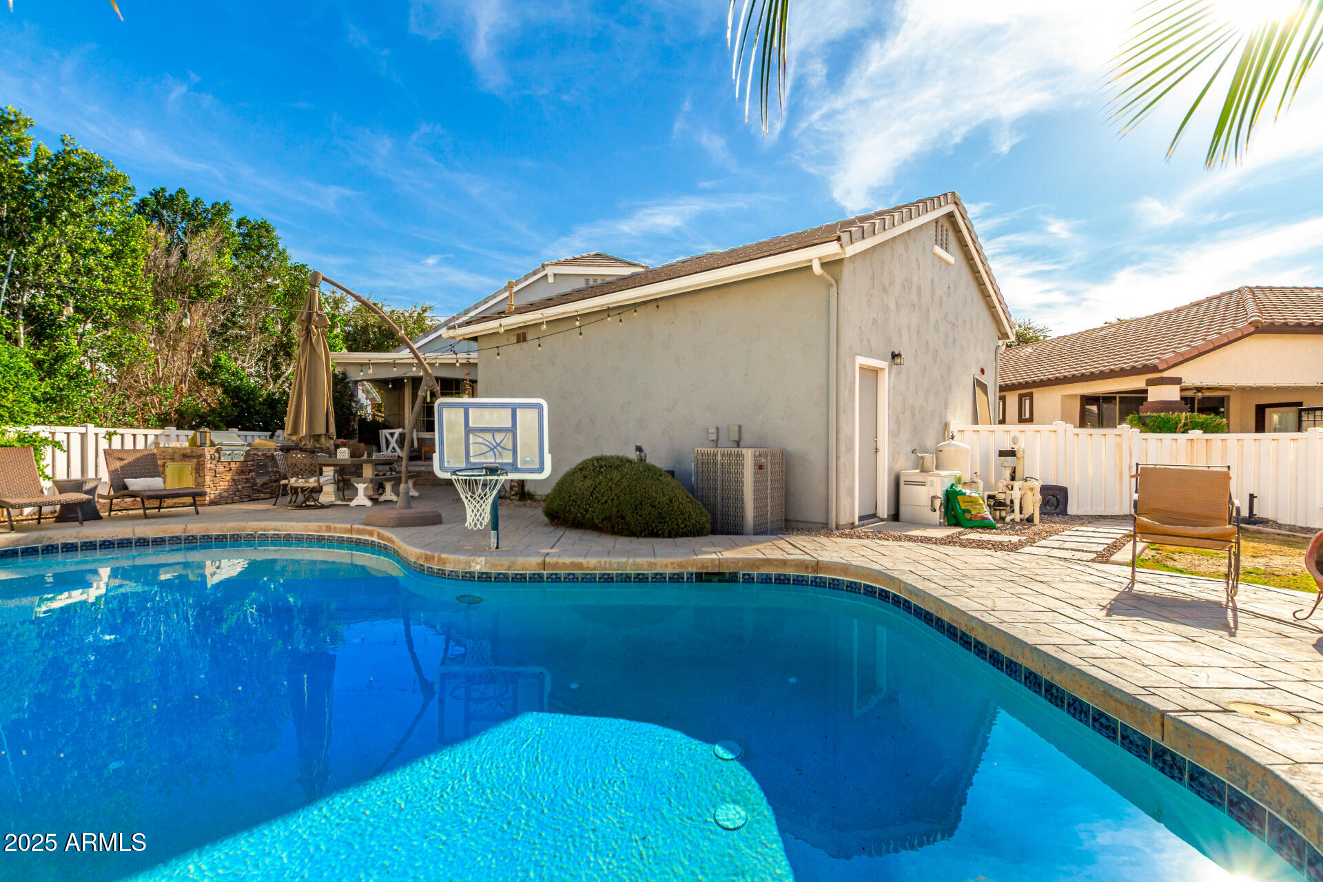 2756 E VIRGINIA Street