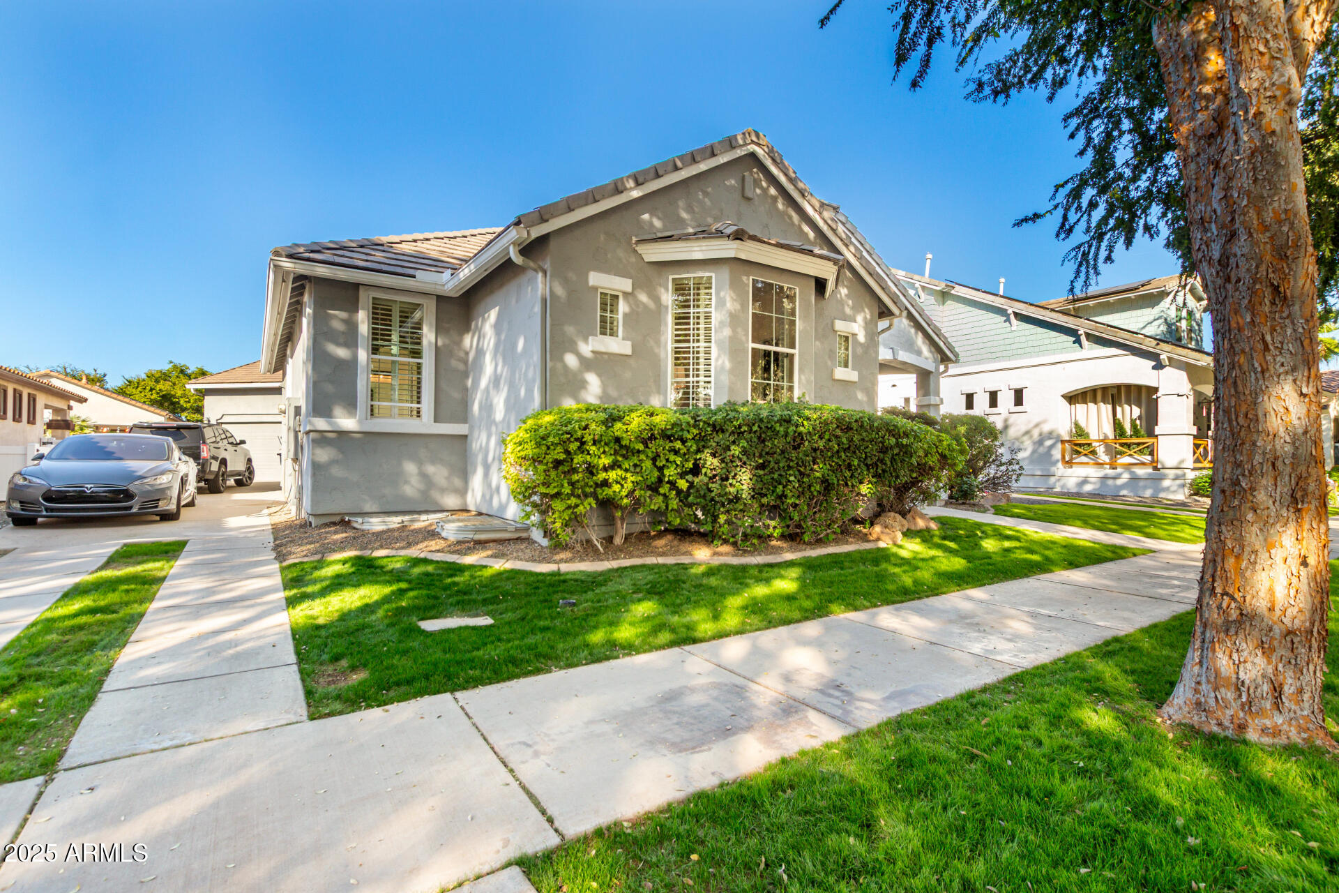 2756 E VIRGINIA Street