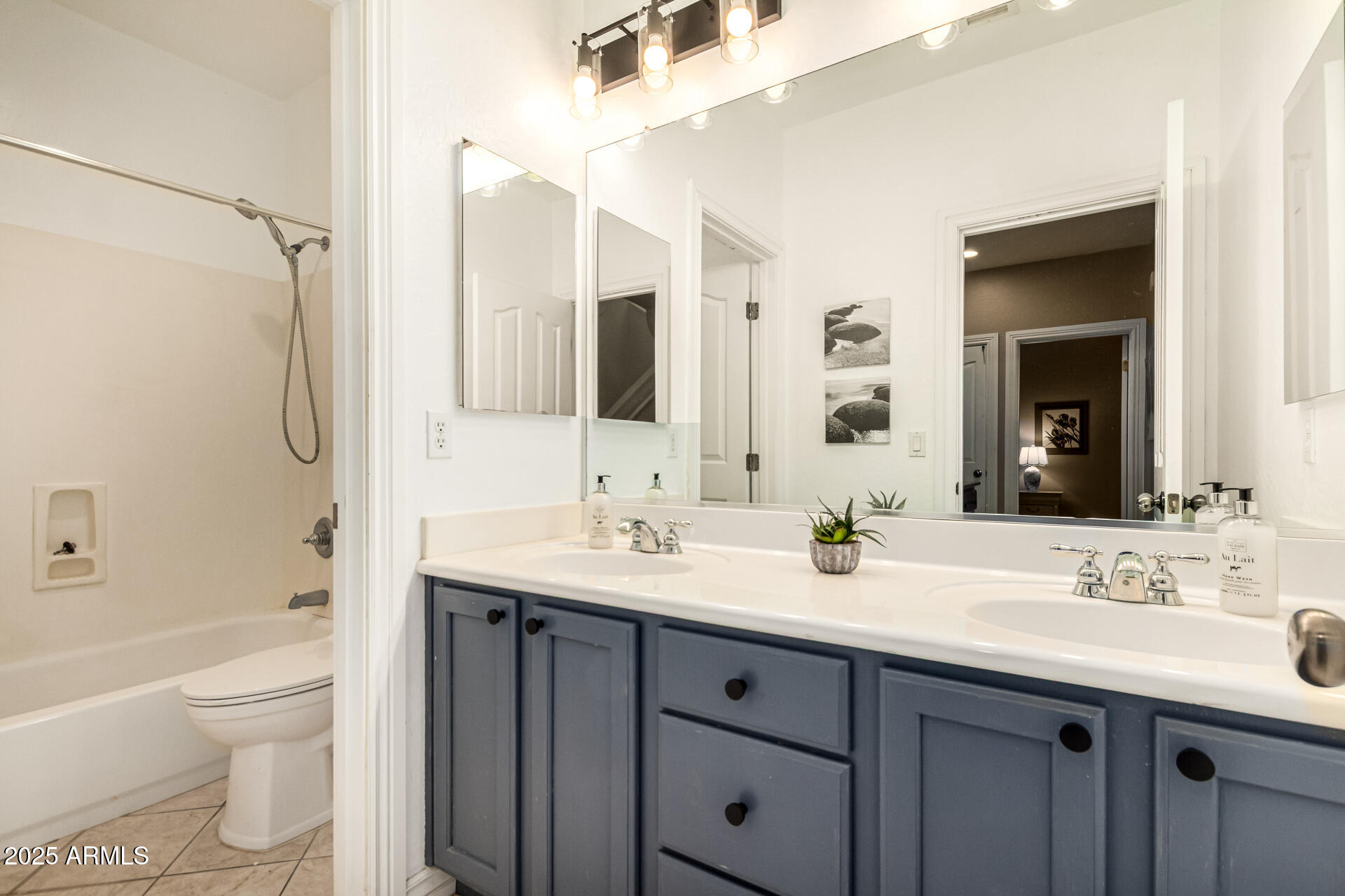 2756 E VIRGINIA Street