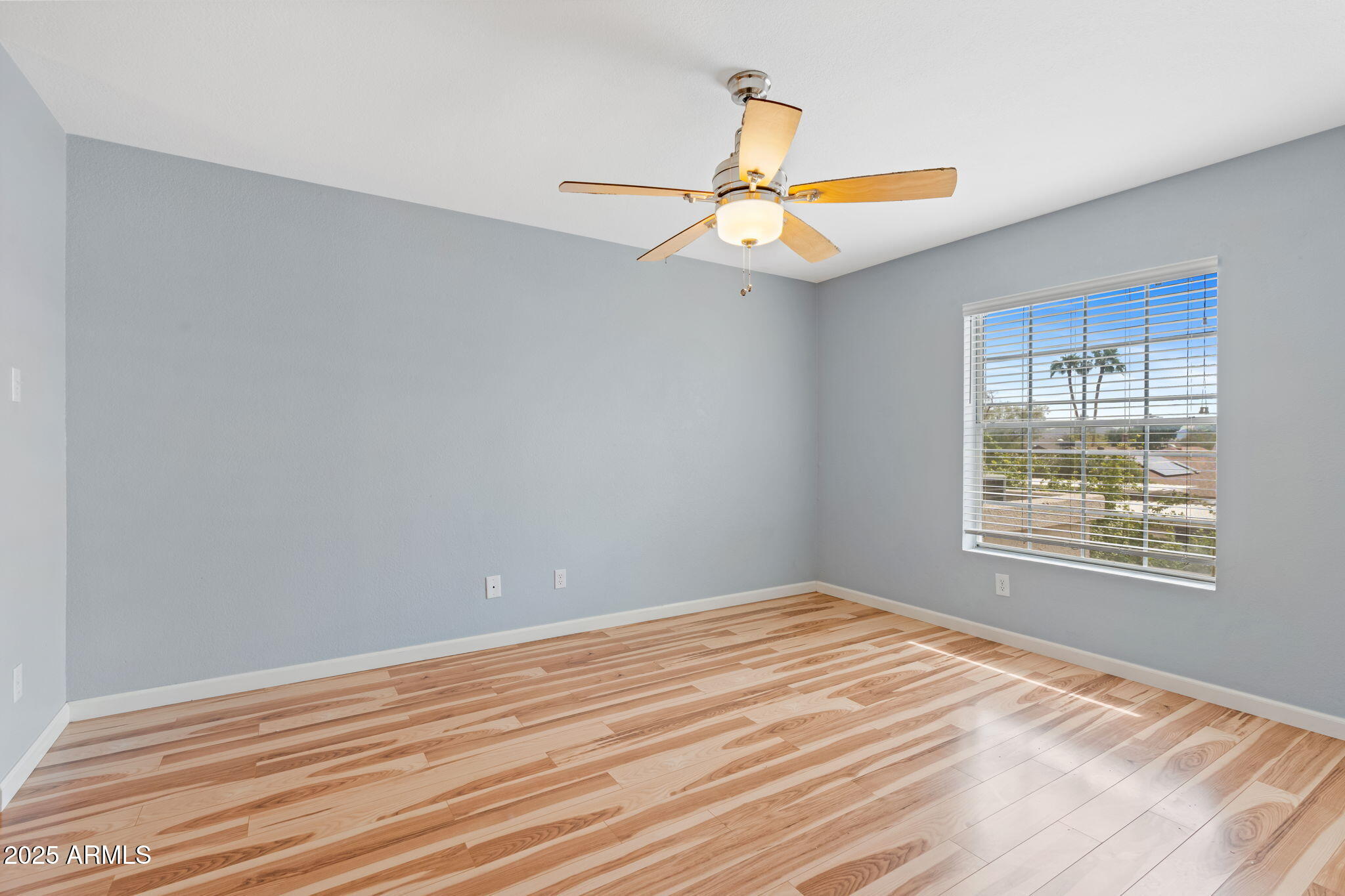 1717 E UNION HILLS Drive 1044