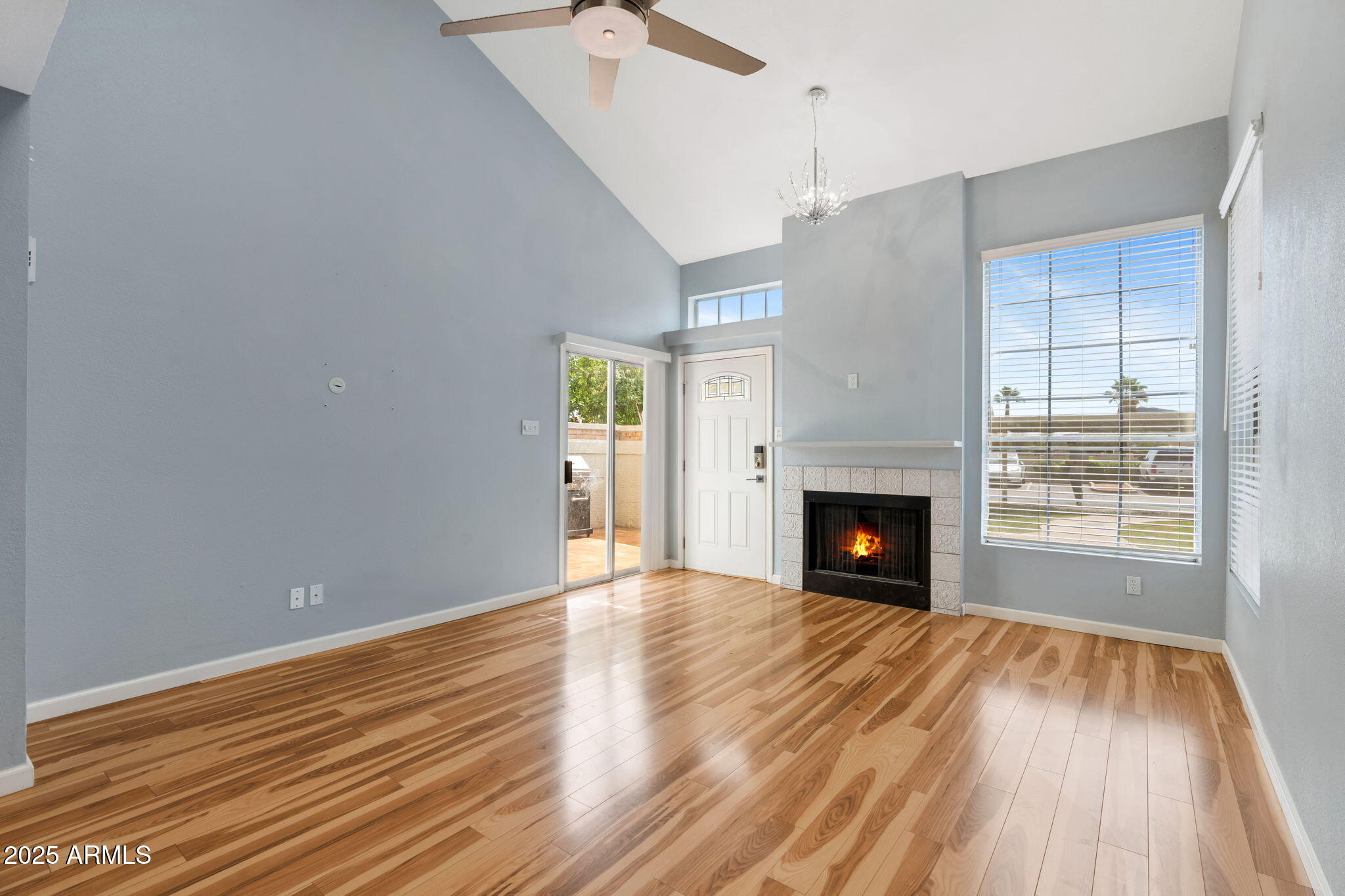 1717 E UNION HILLS Drive 1044