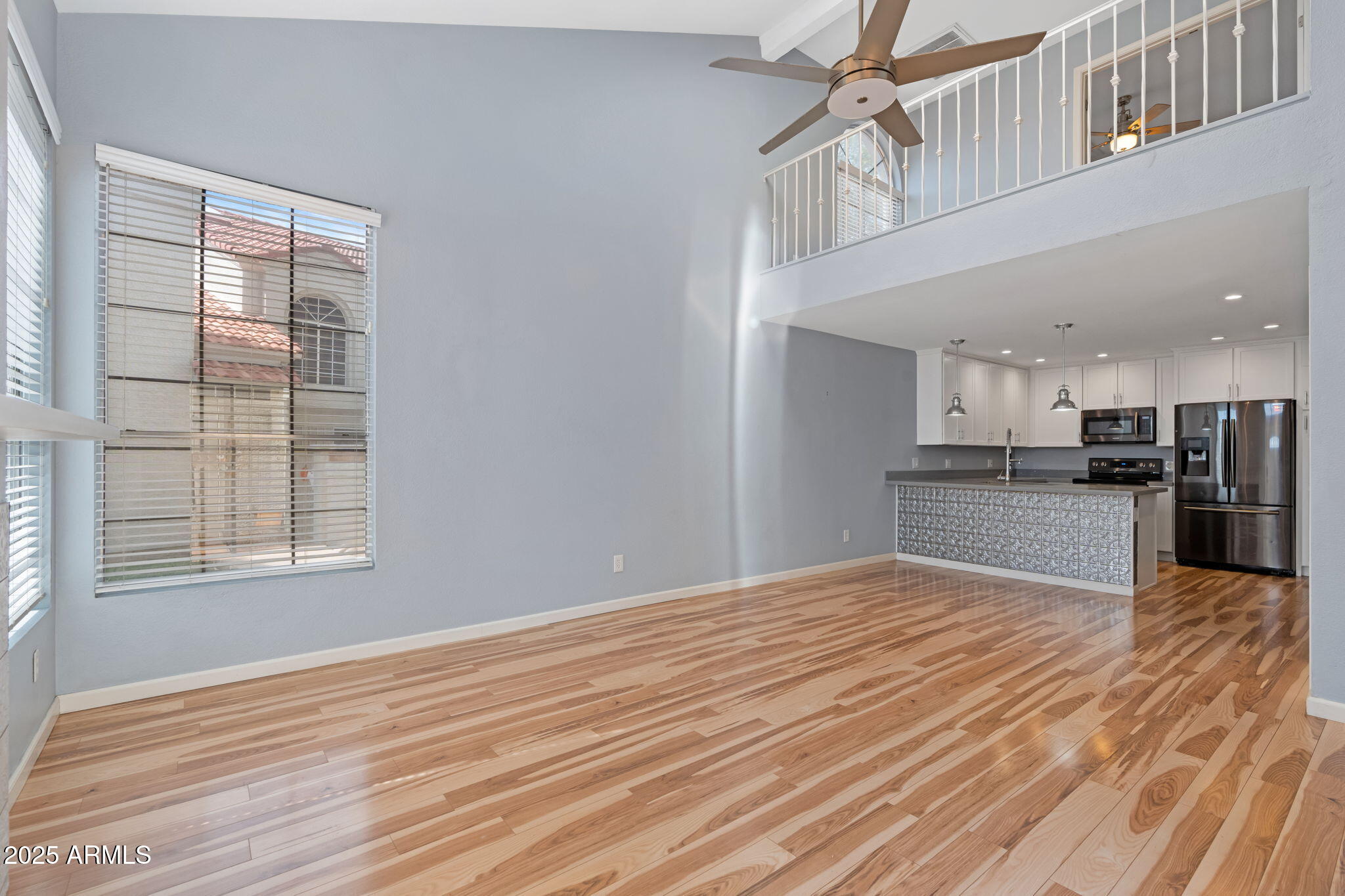 1717 E UNION HILLS Drive 1044