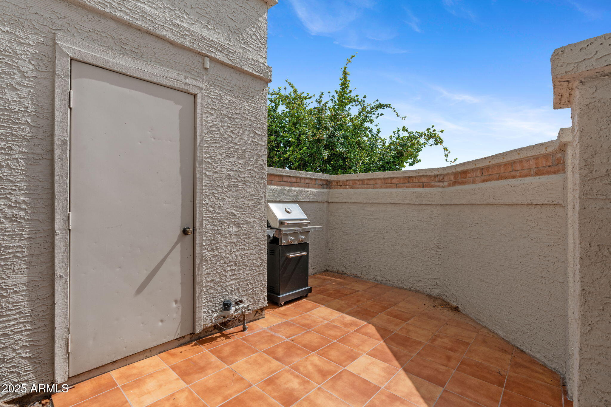 1717 E UNION HILLS Drive 1044