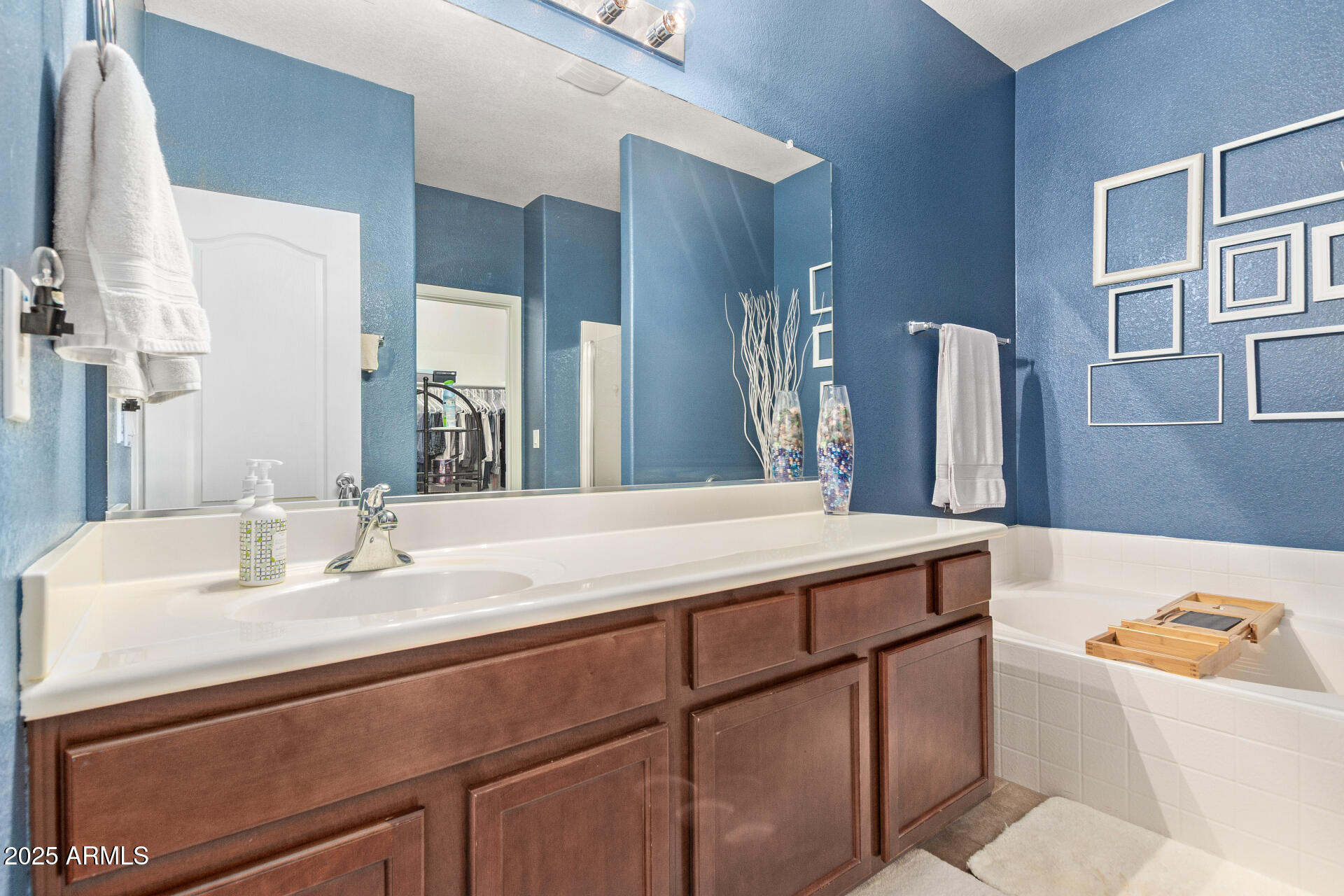 4625 W CRESCENT Road