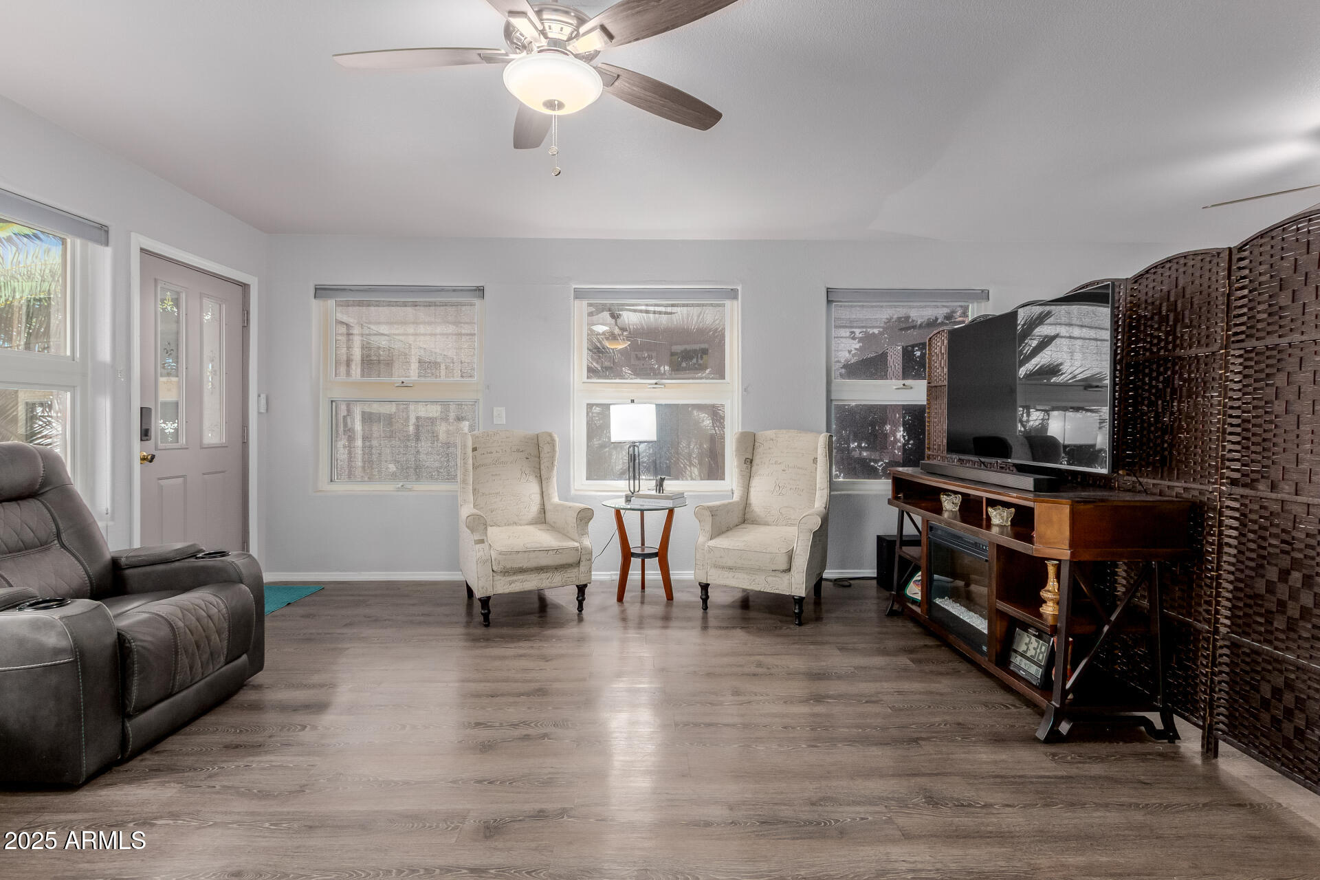 17200 W BELL Road, 1233