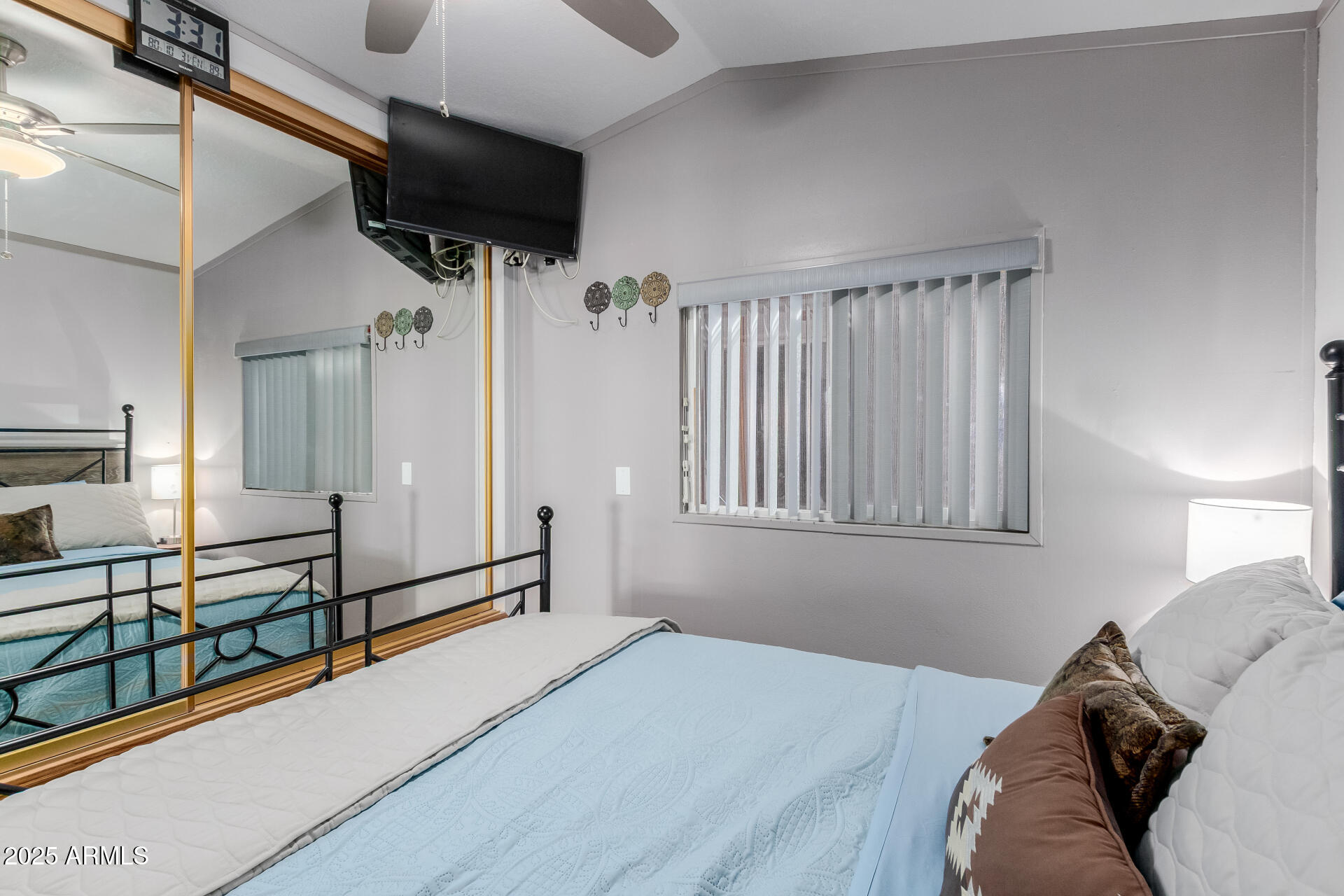 17200 W BELL Road, 1233