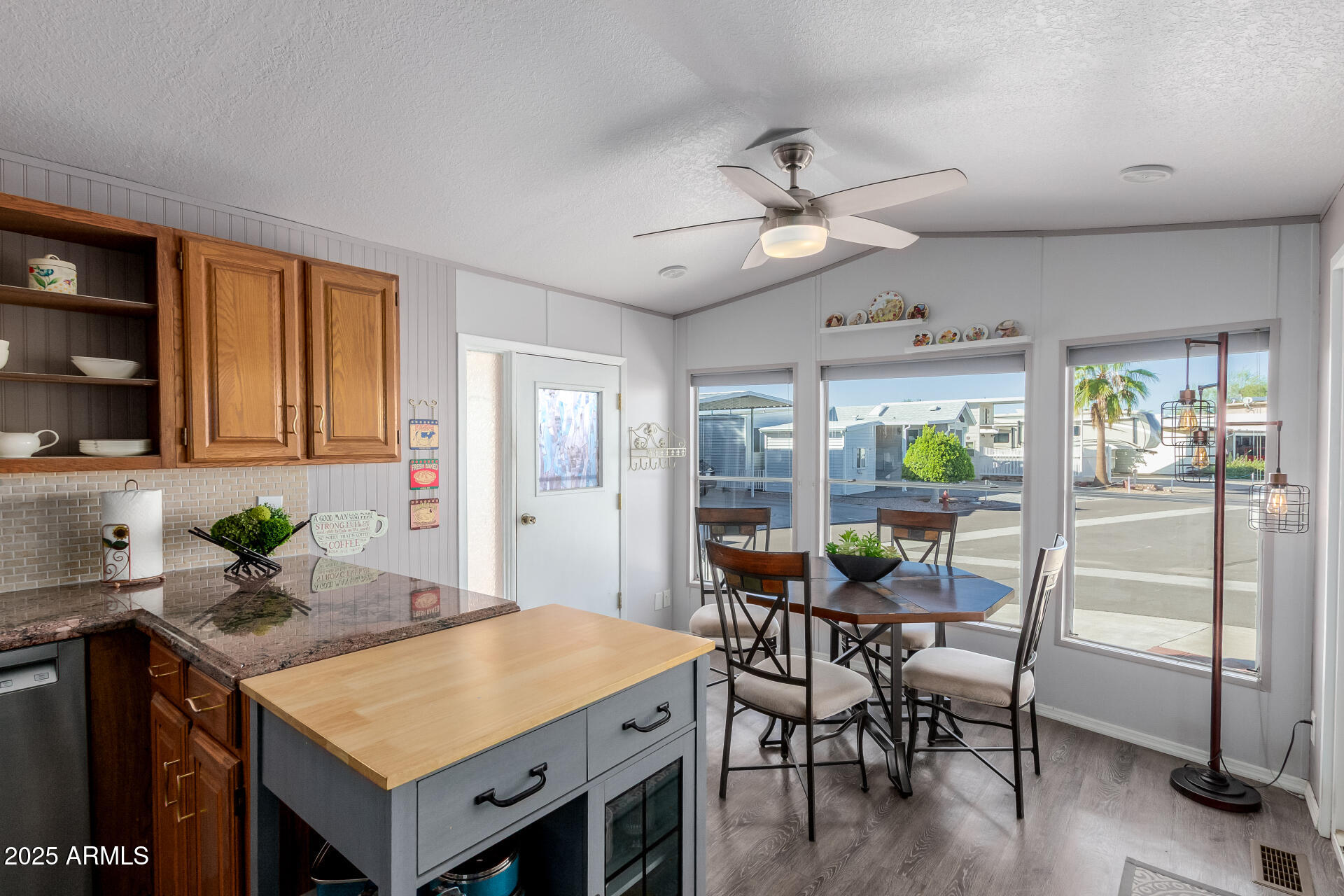 17200 W BELL Road, 1233