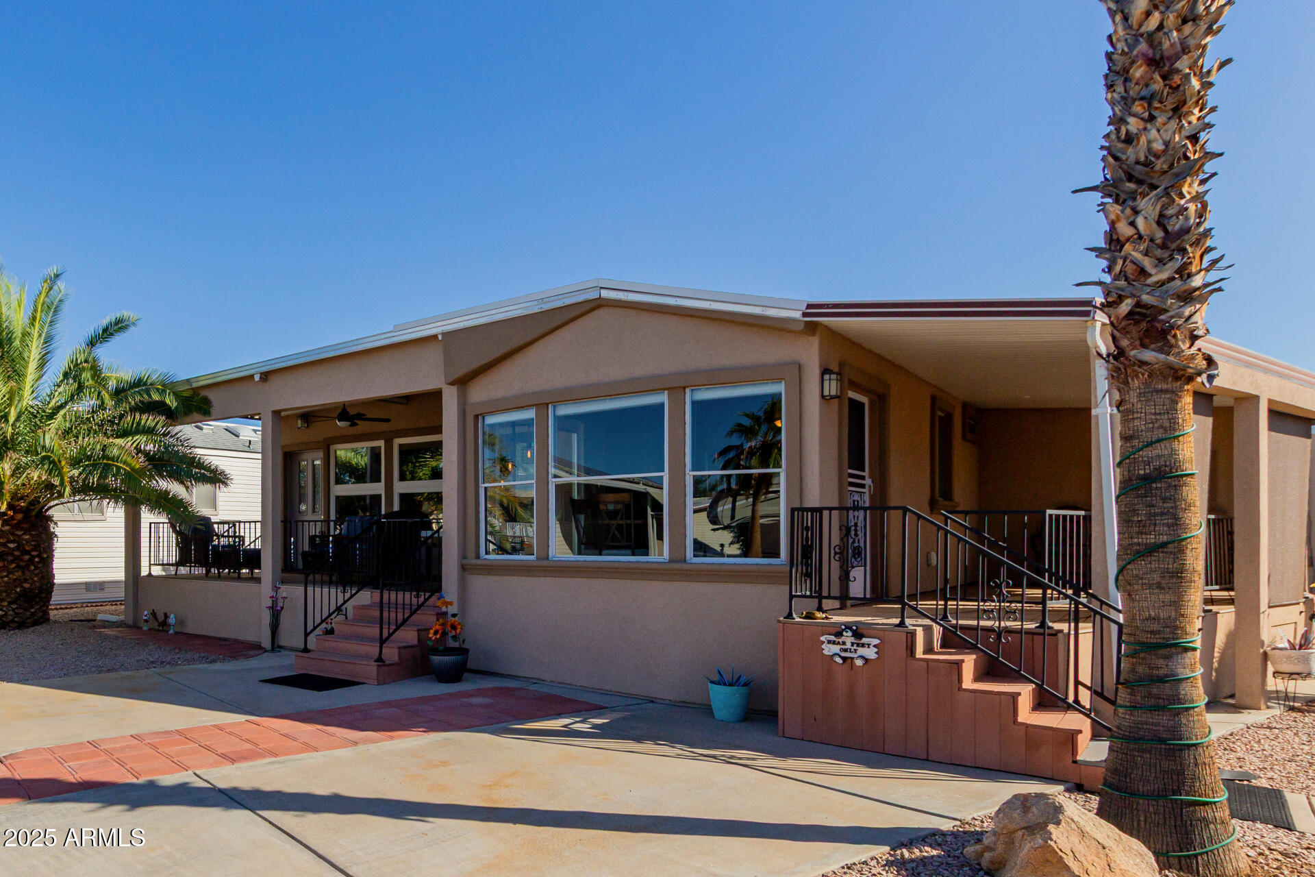 17200 W BELL Road, 1233