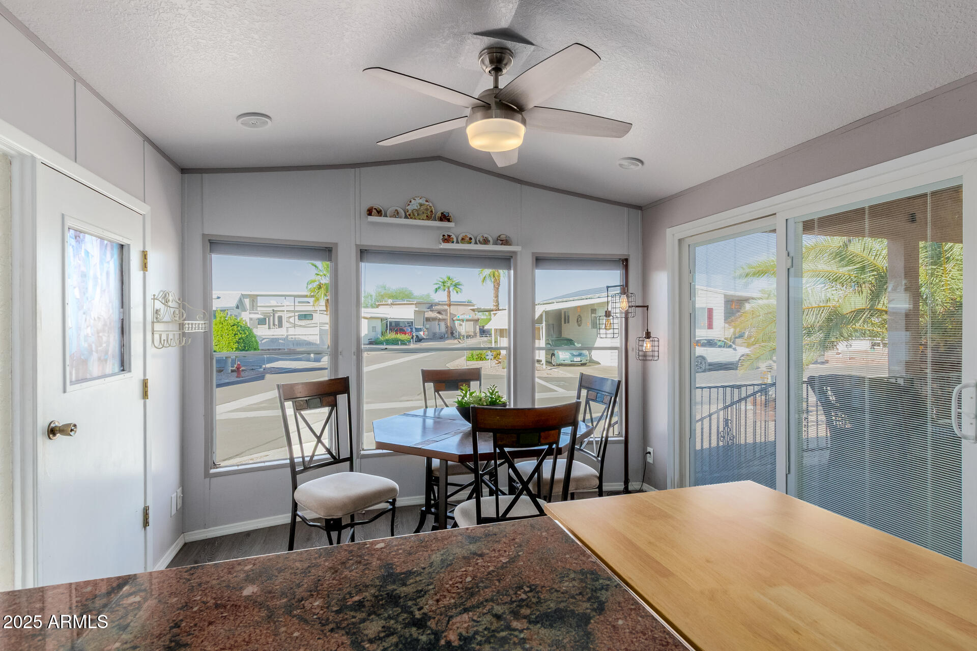 17200 W BELL Road, 1233