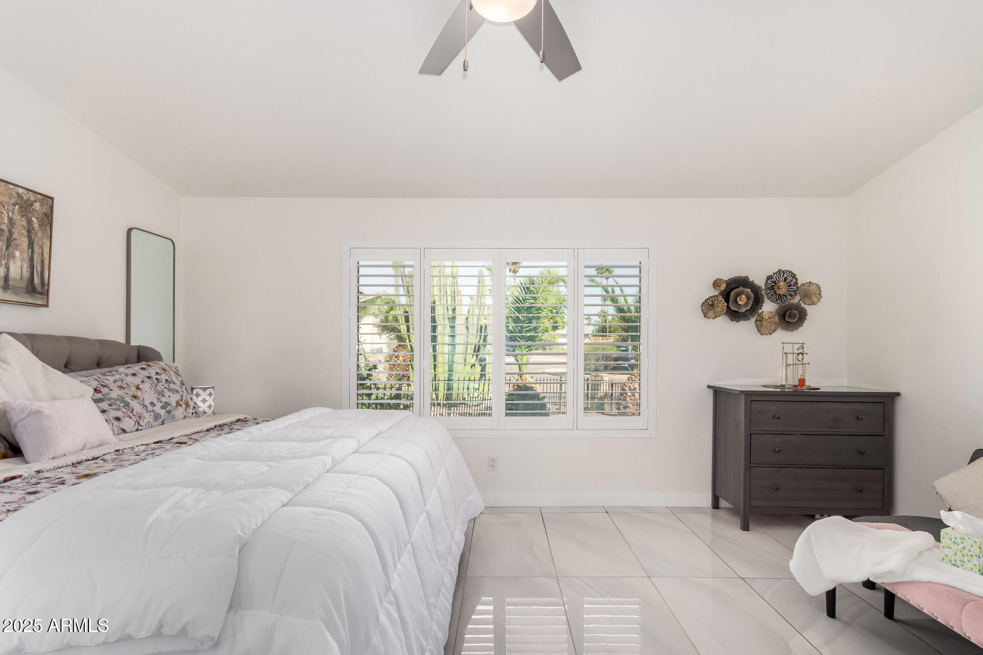 8611 E GARFIELD Street