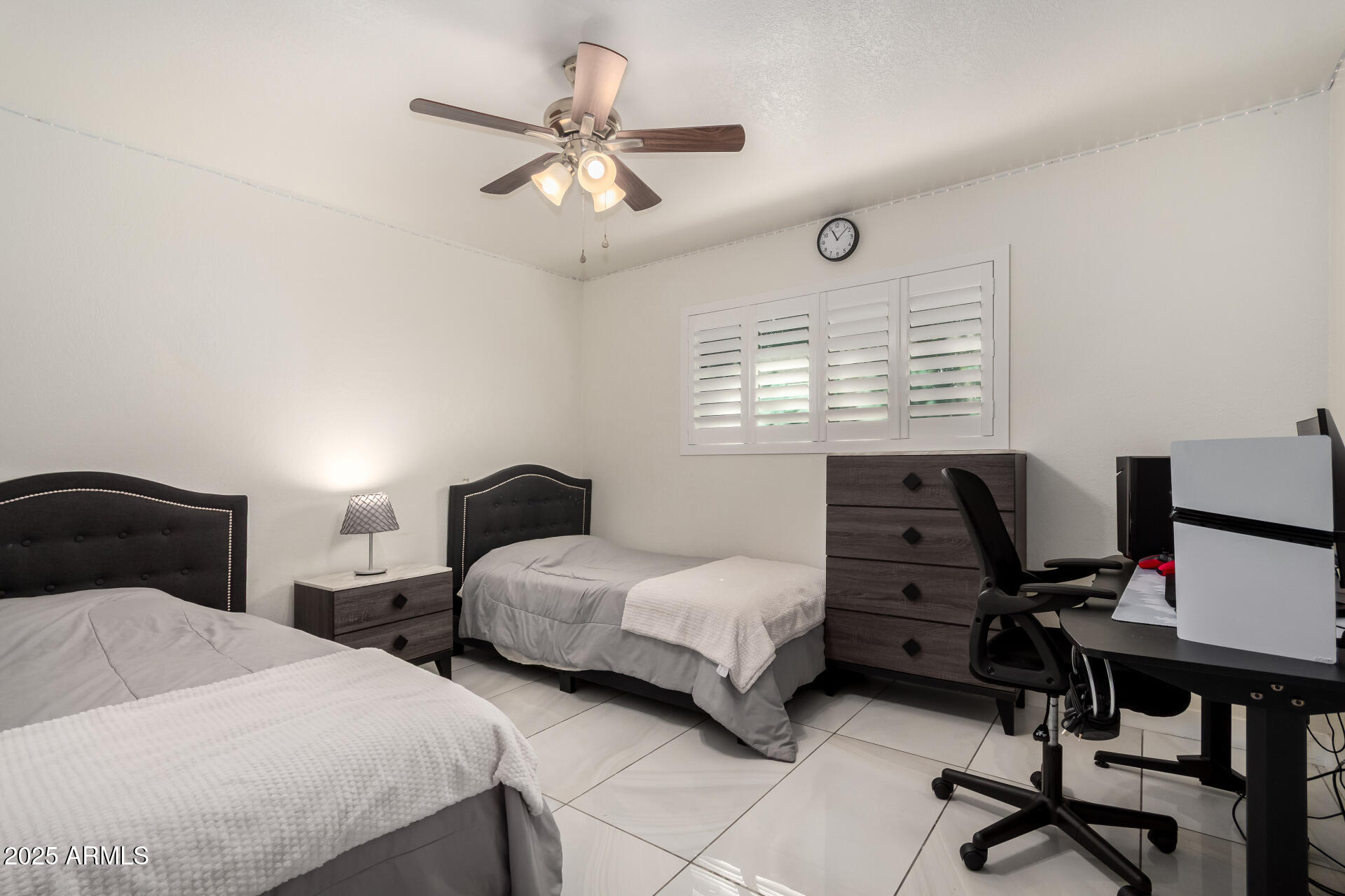 8611 E GARFIELD Street