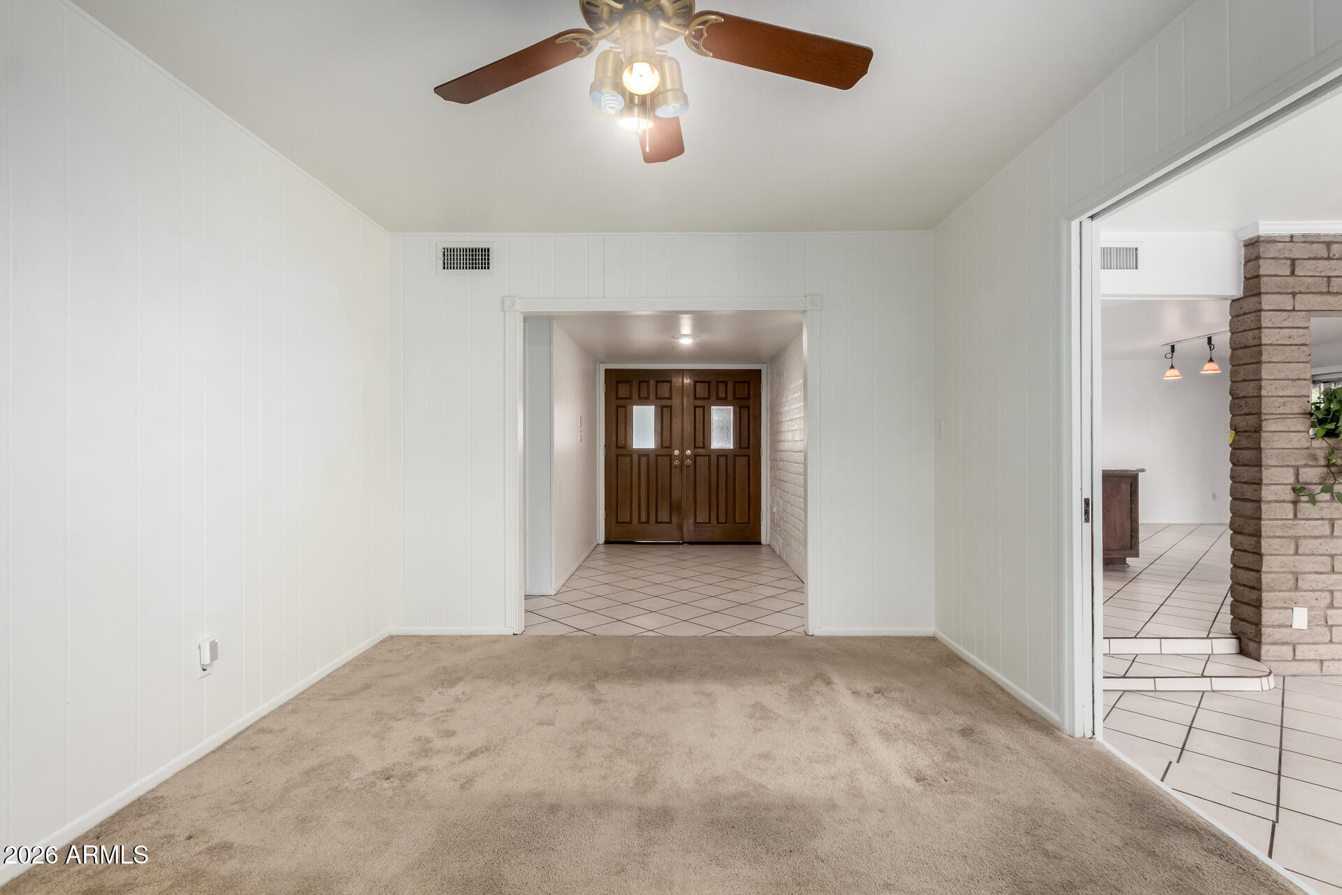8126 N 16TH Drive