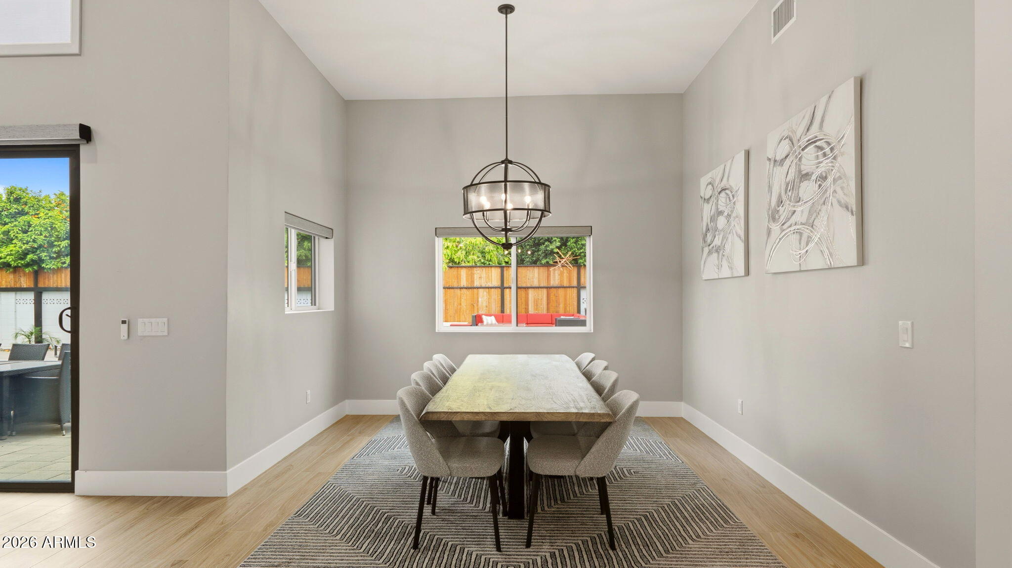 6715 E MONTECITO Avenue