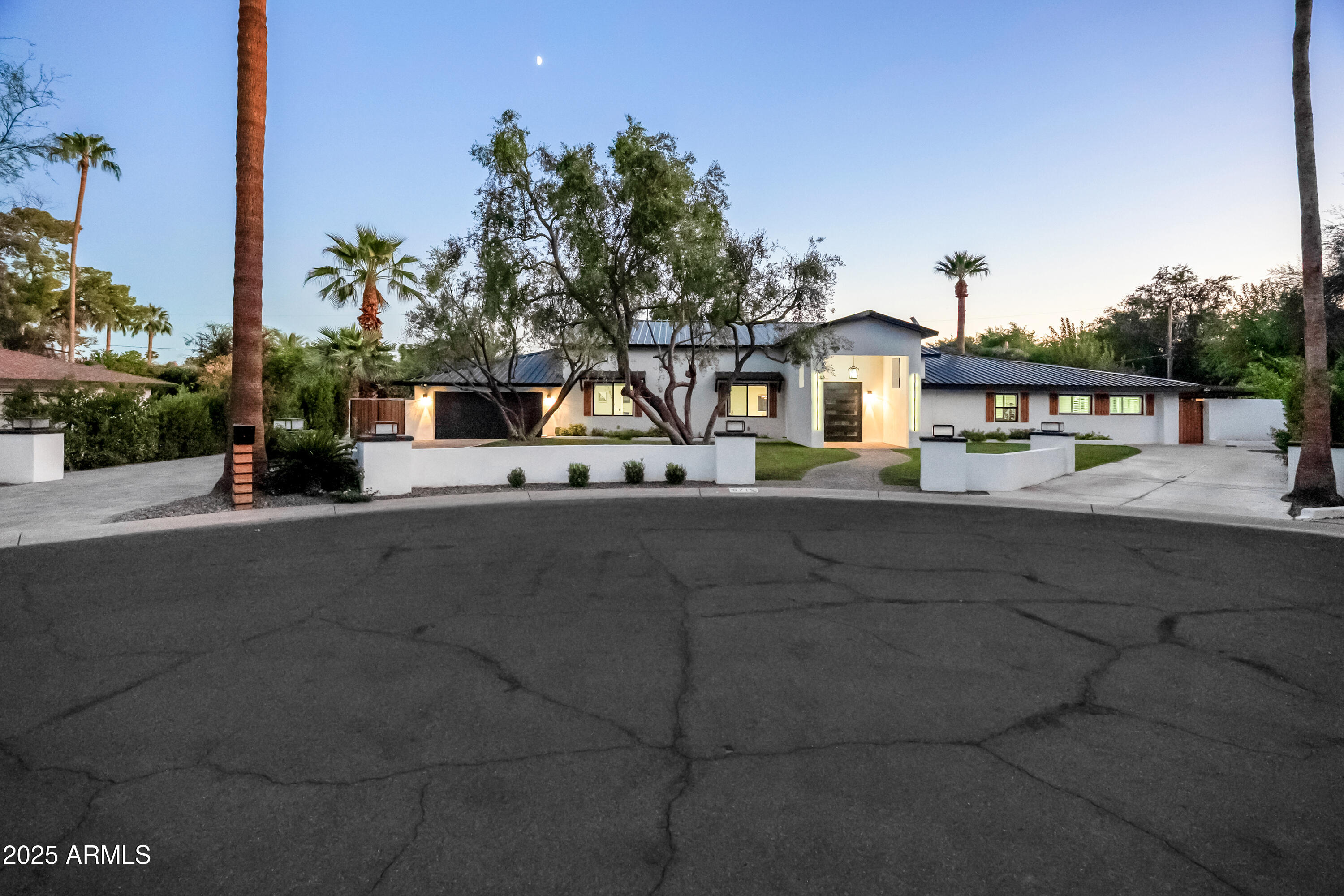 6715 E MONTECITO Avenue