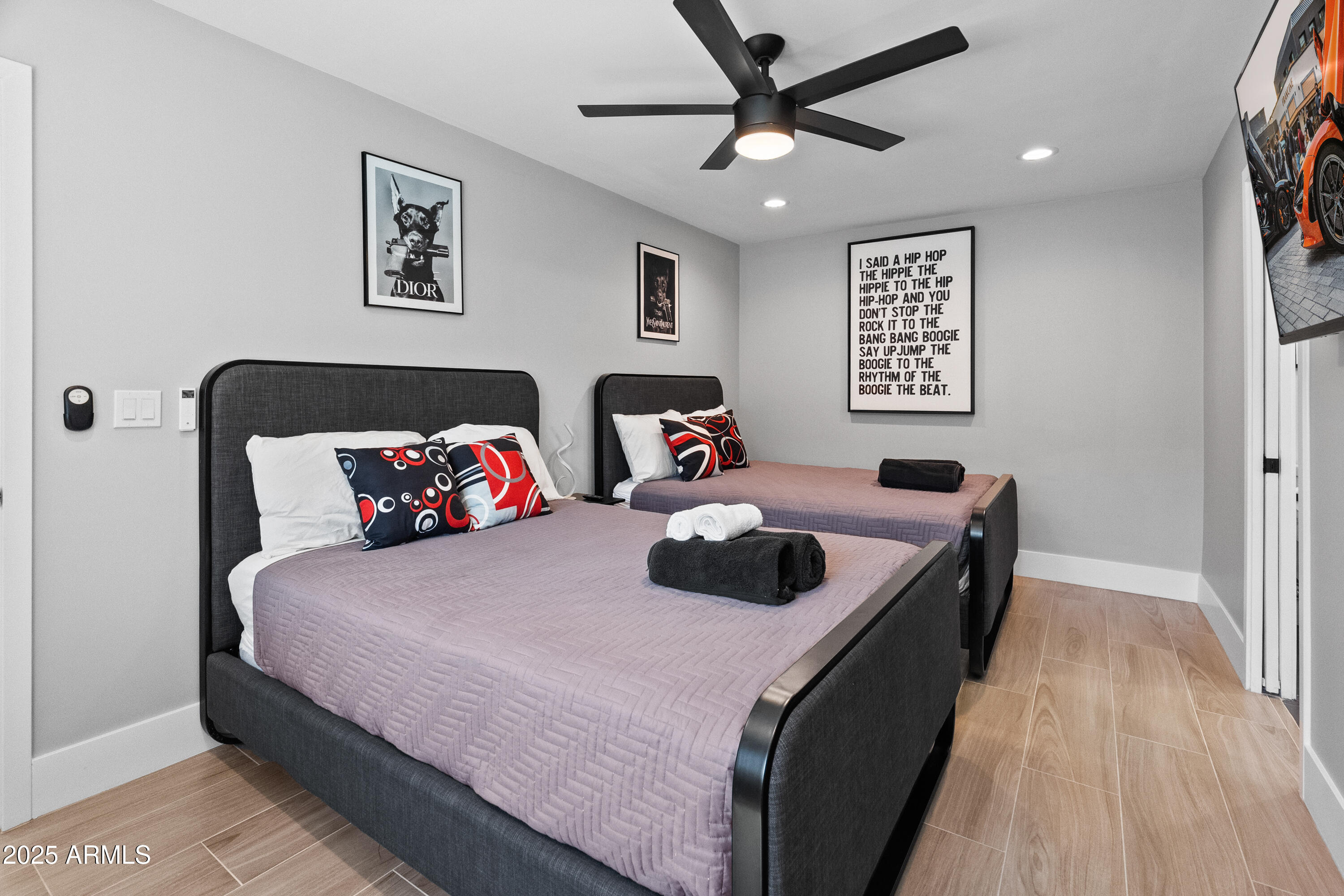 6715 E MONTECITO Avenue