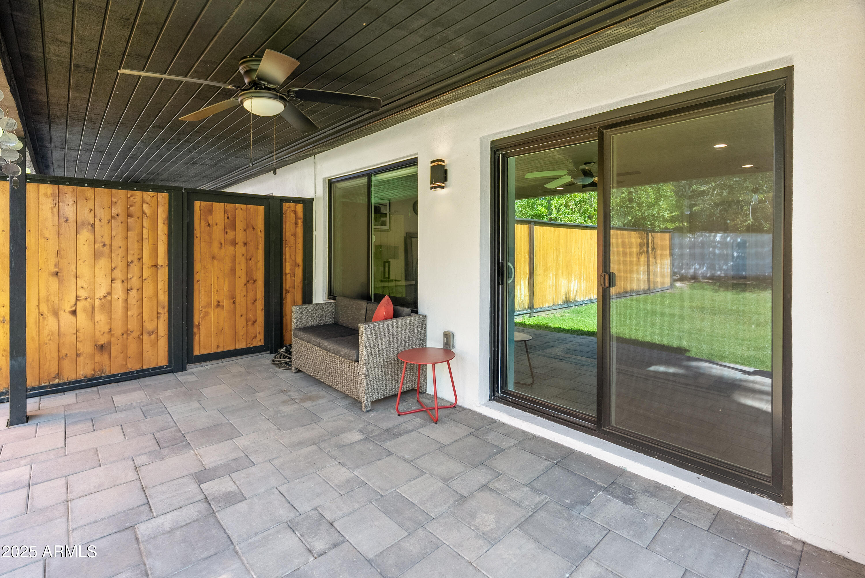 6715 E MONTECITO Avenue