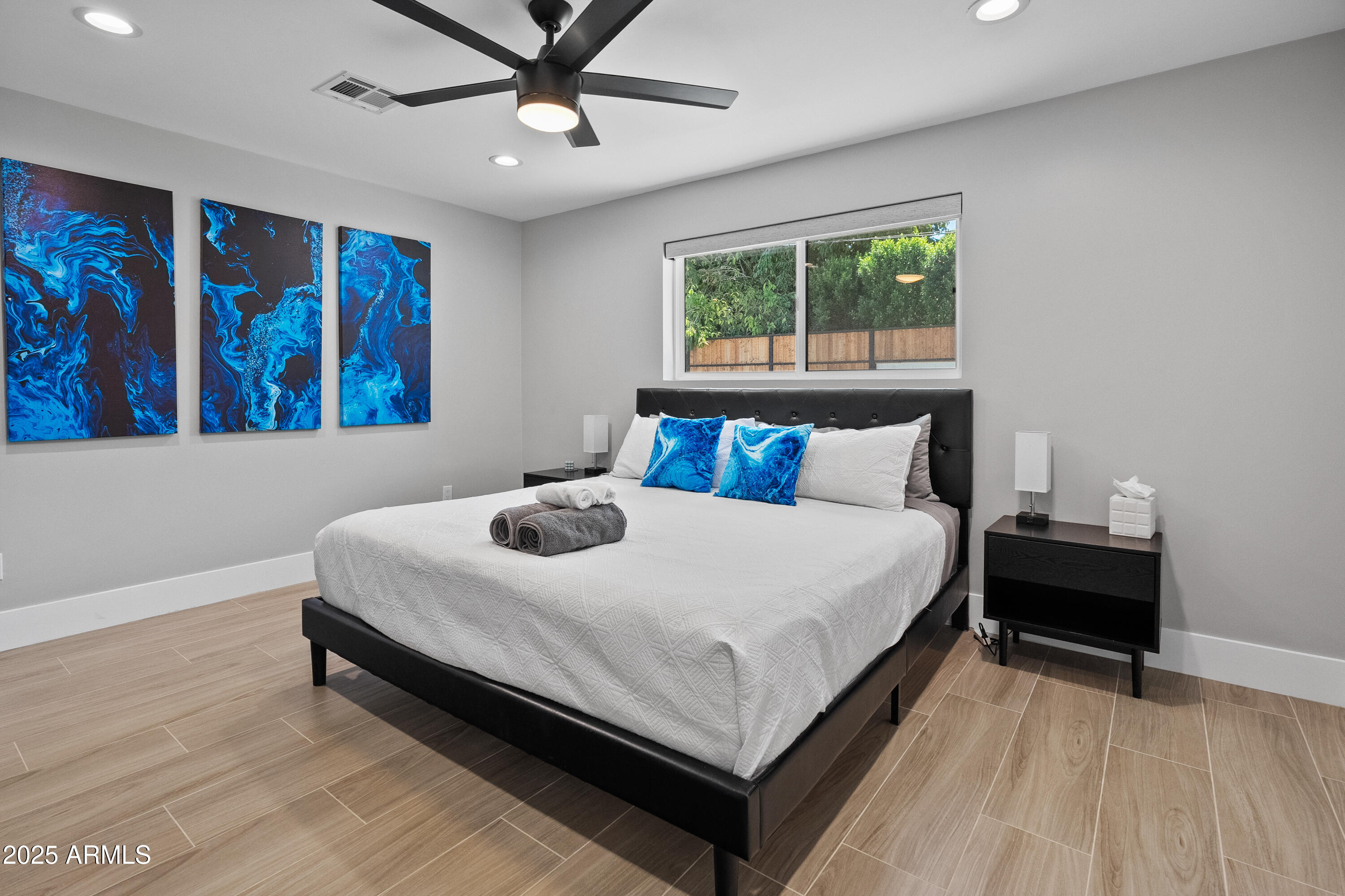 6715 E MONTECITO Avenue