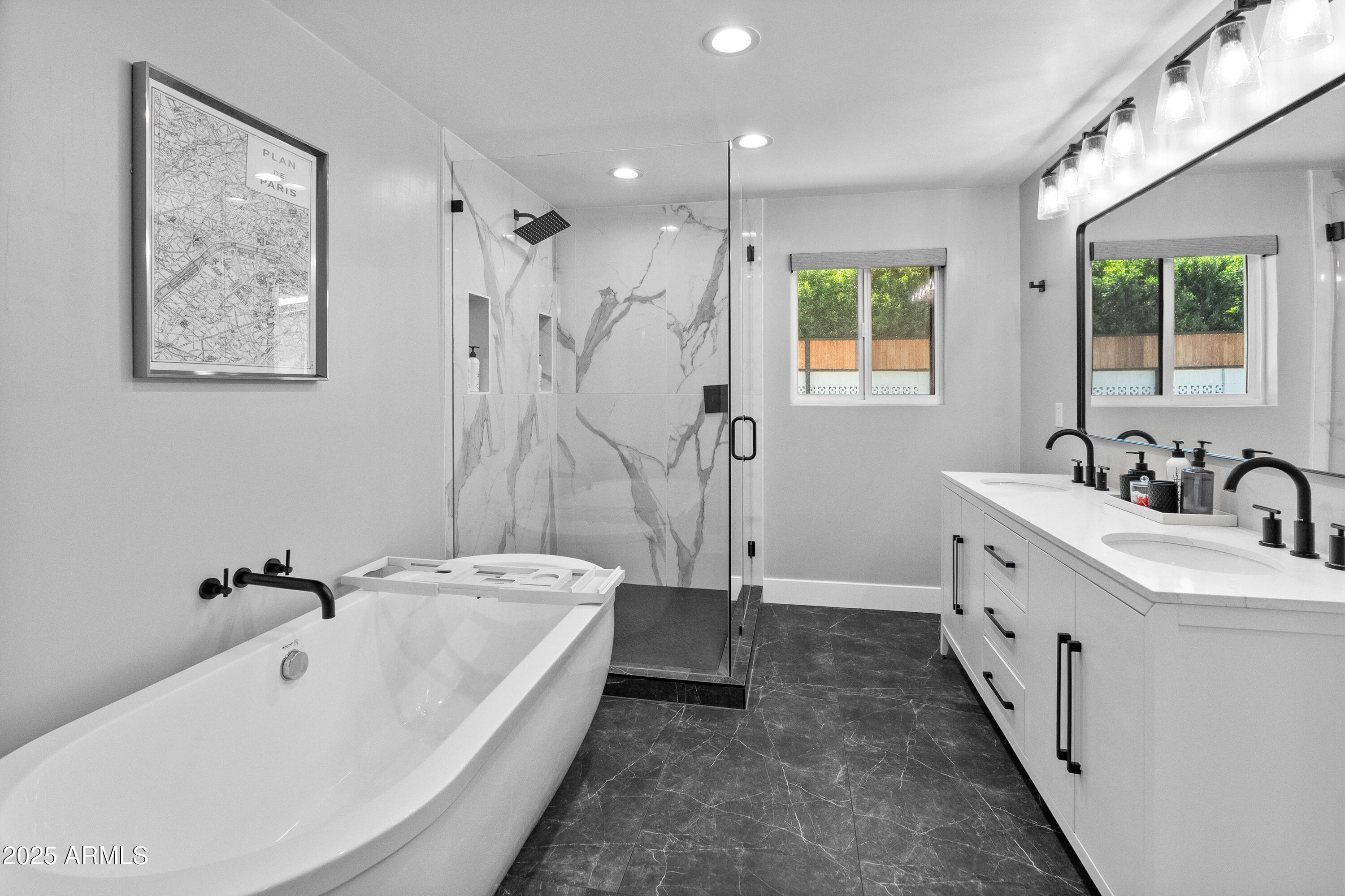 6715 E MONTECITO Avenue