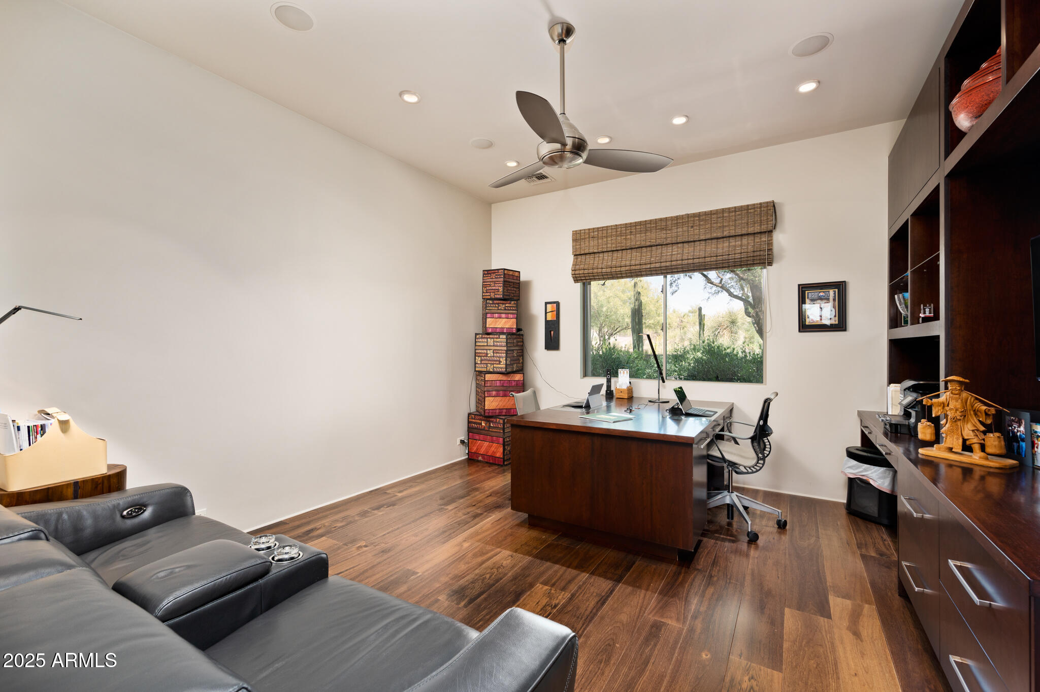 9422 E RISING SUN Drive E